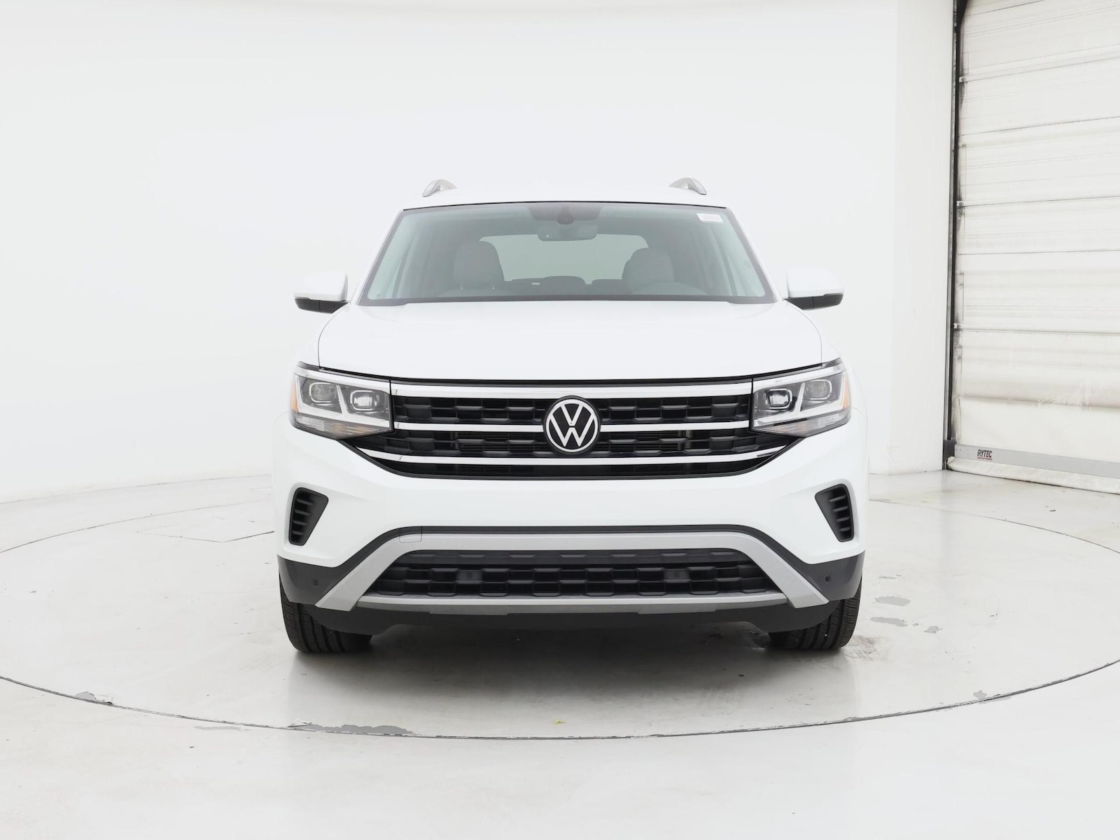 2023 Volkswagen Atlas SE w/Tech - Photo 6