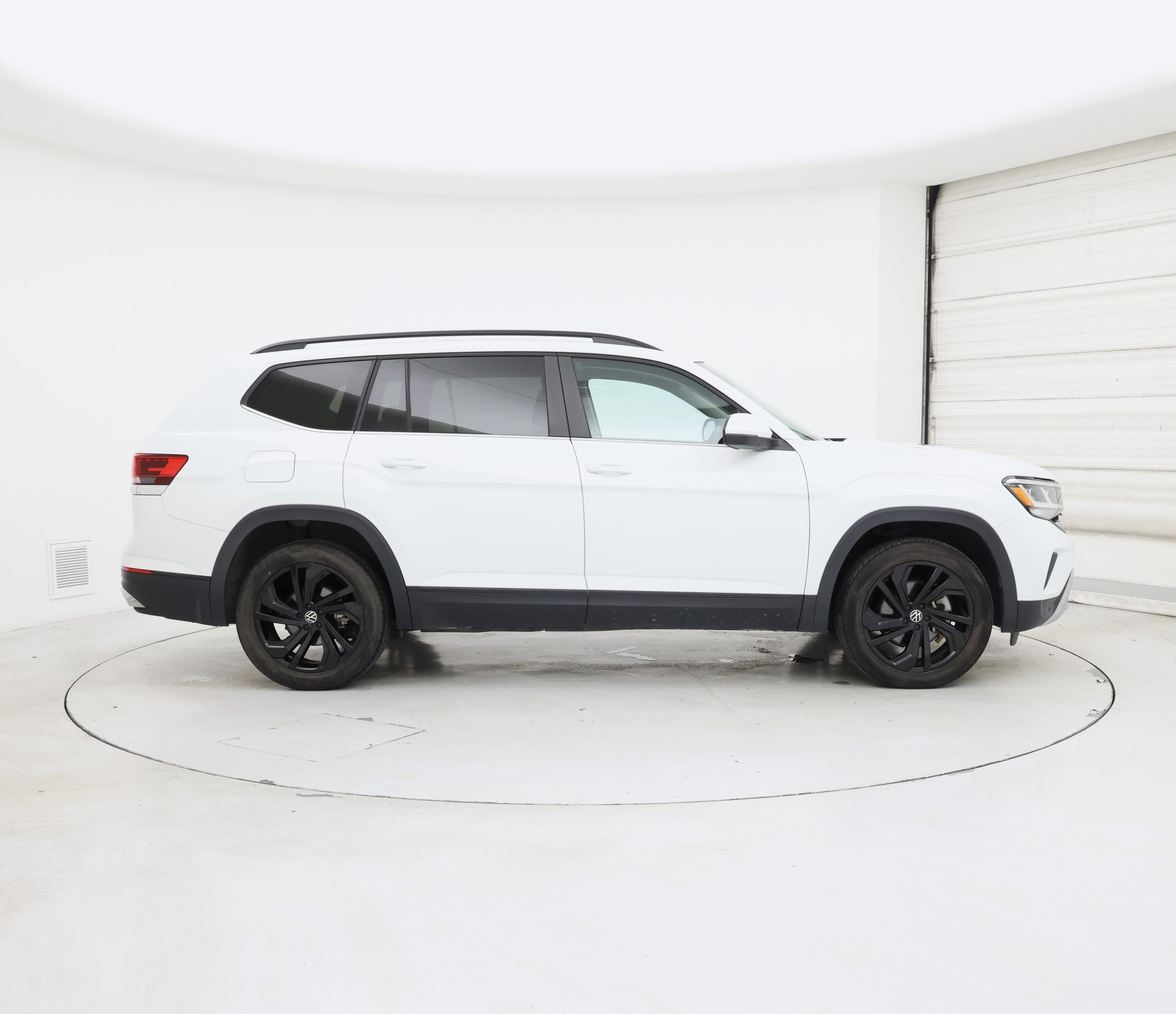 Thumbnail: 2023 Volkswagen Atlas - 7
