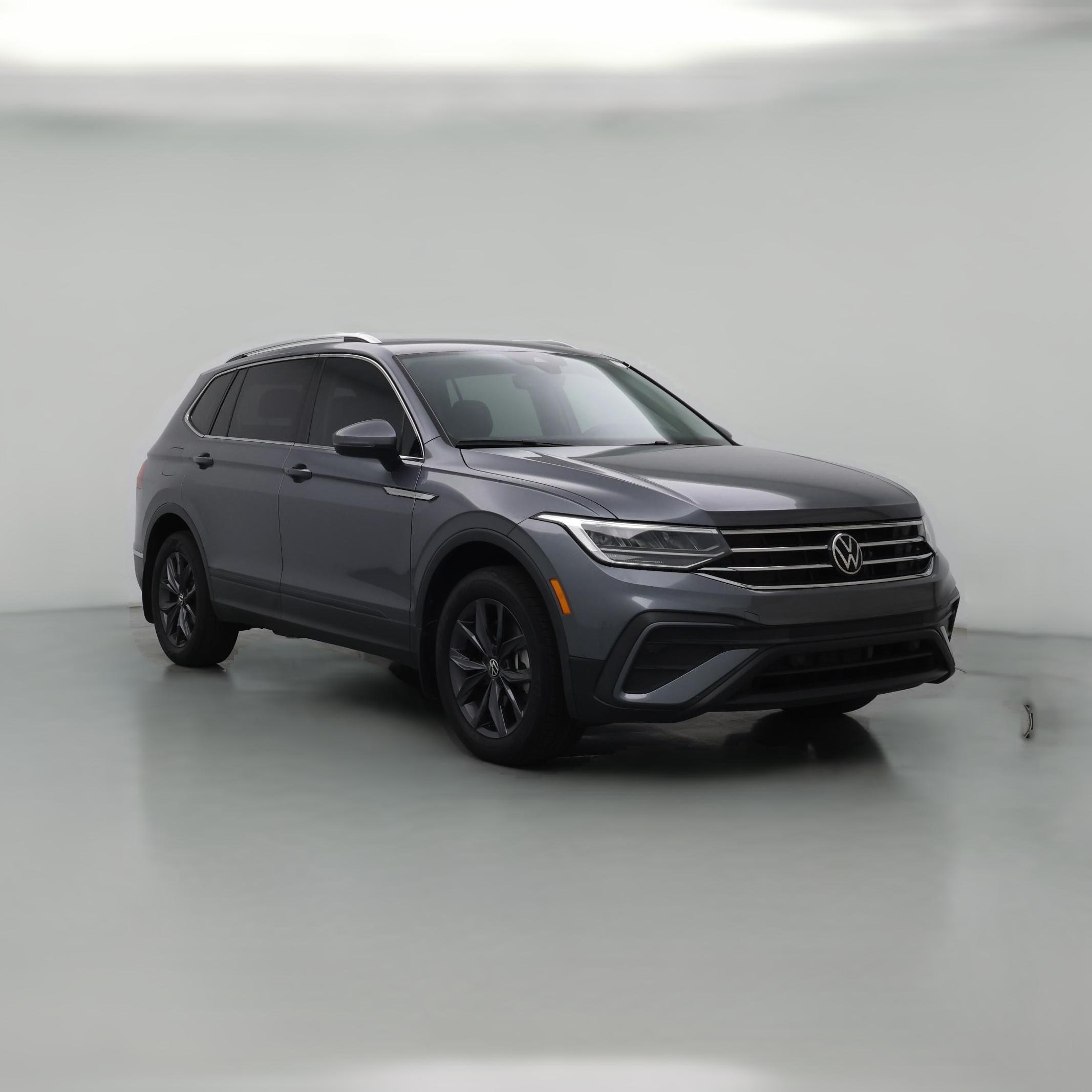 Thumbnail: 2023 Volkswagen Tiguan - 1