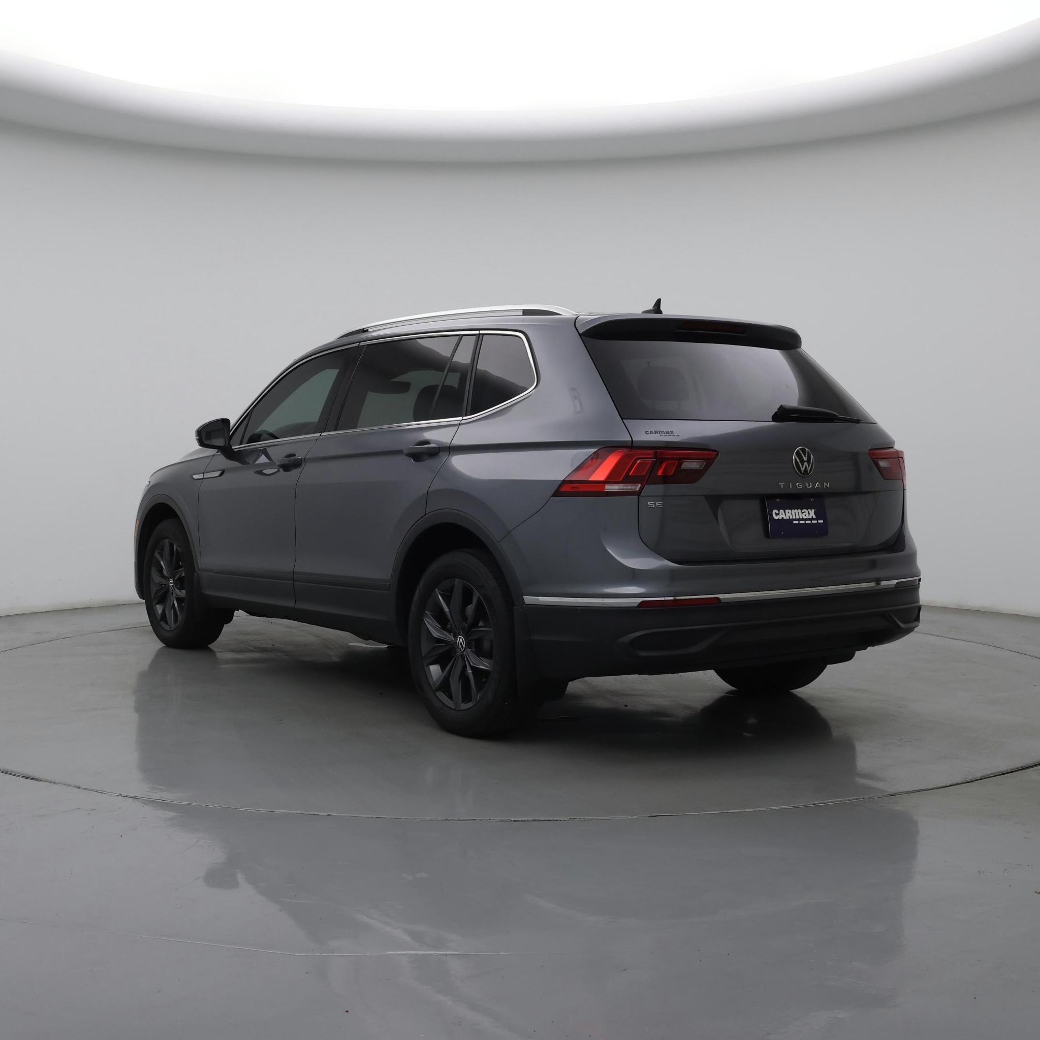 Thumbnail: 2023 Volkswagen Tiguan - 2