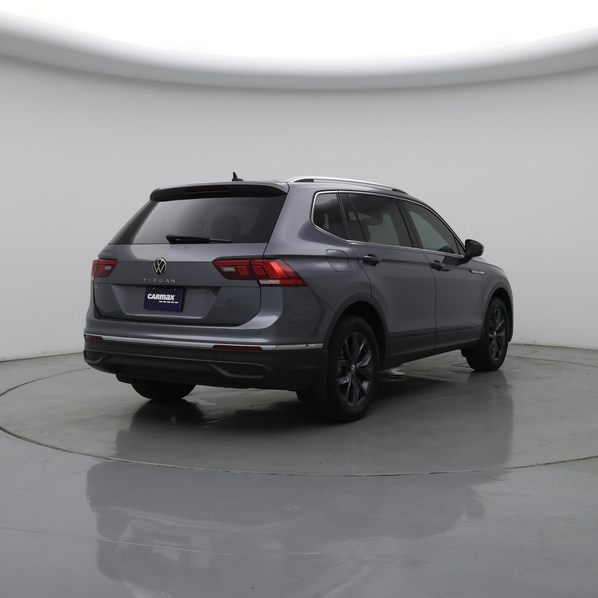 Thumbnail: 2023 Volkswagen Tiguan - 8
