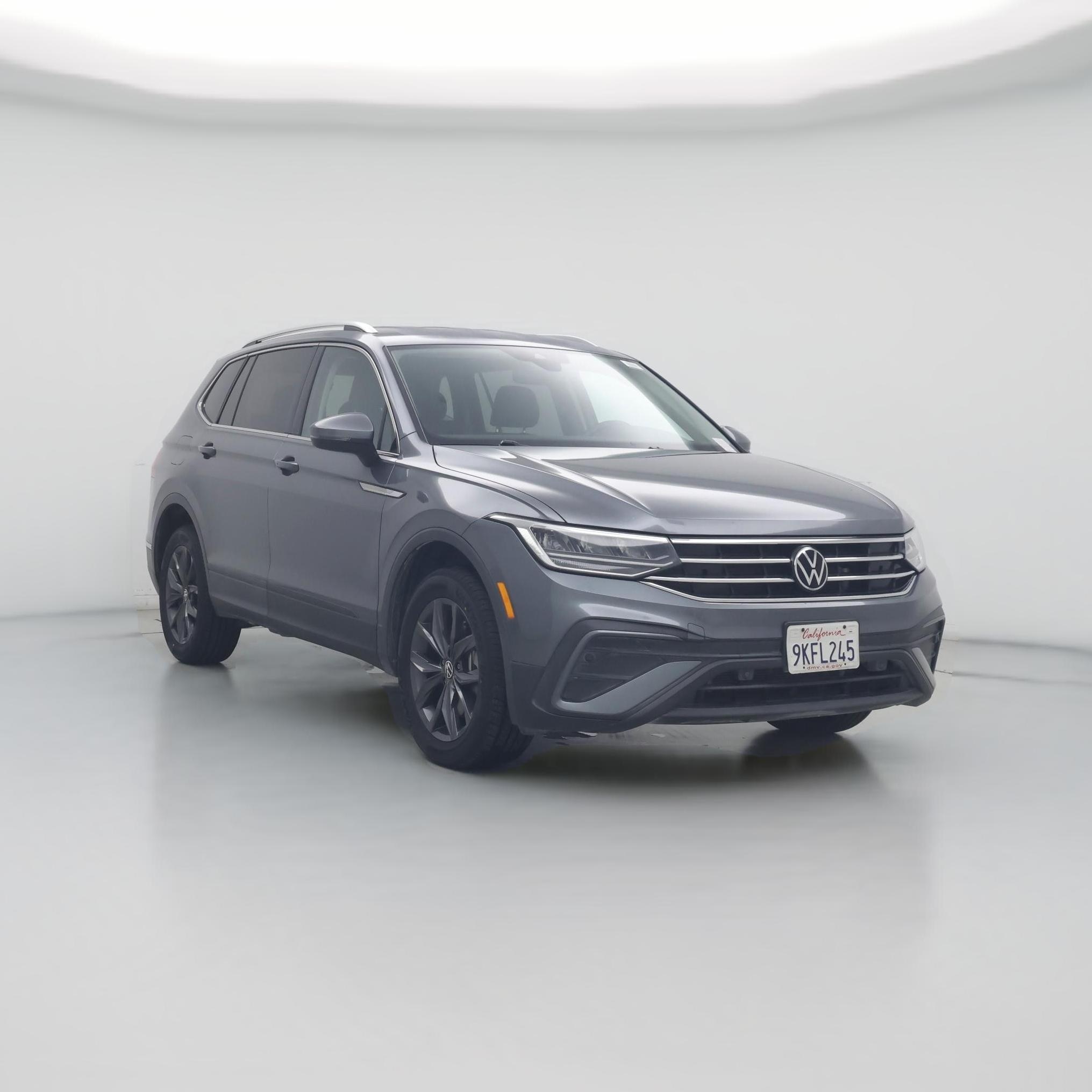 Thumbnail: 2023 Volkswagen Tiguan - 1