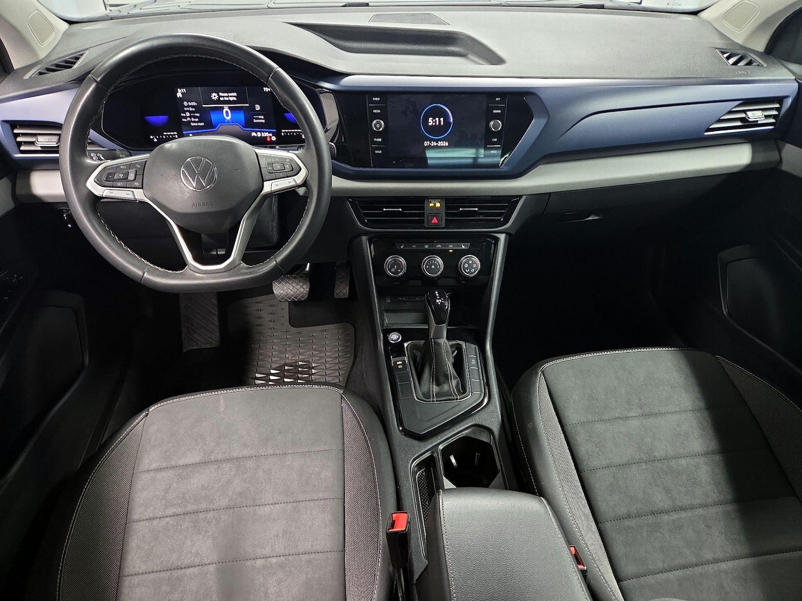 2023 Volkswagen Taos SE - Photo 10
