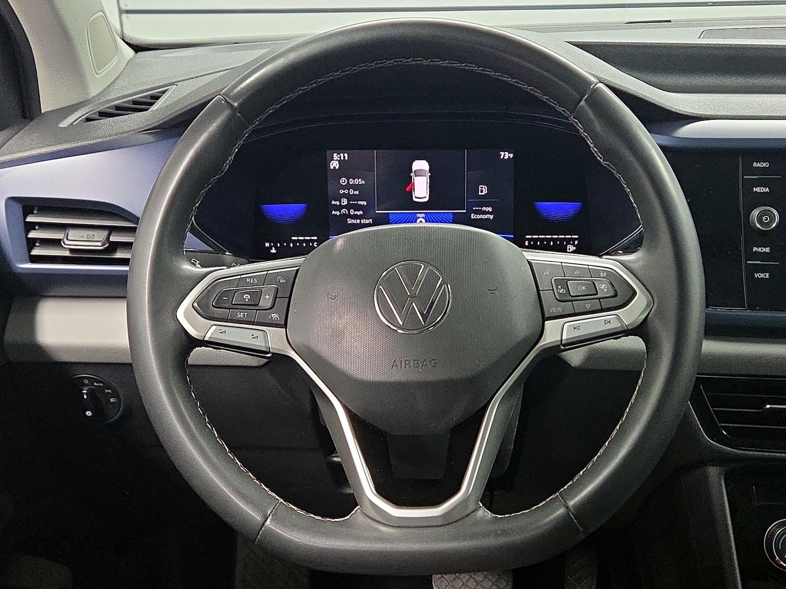2023 Volkswagen Taos SE - Photo 11