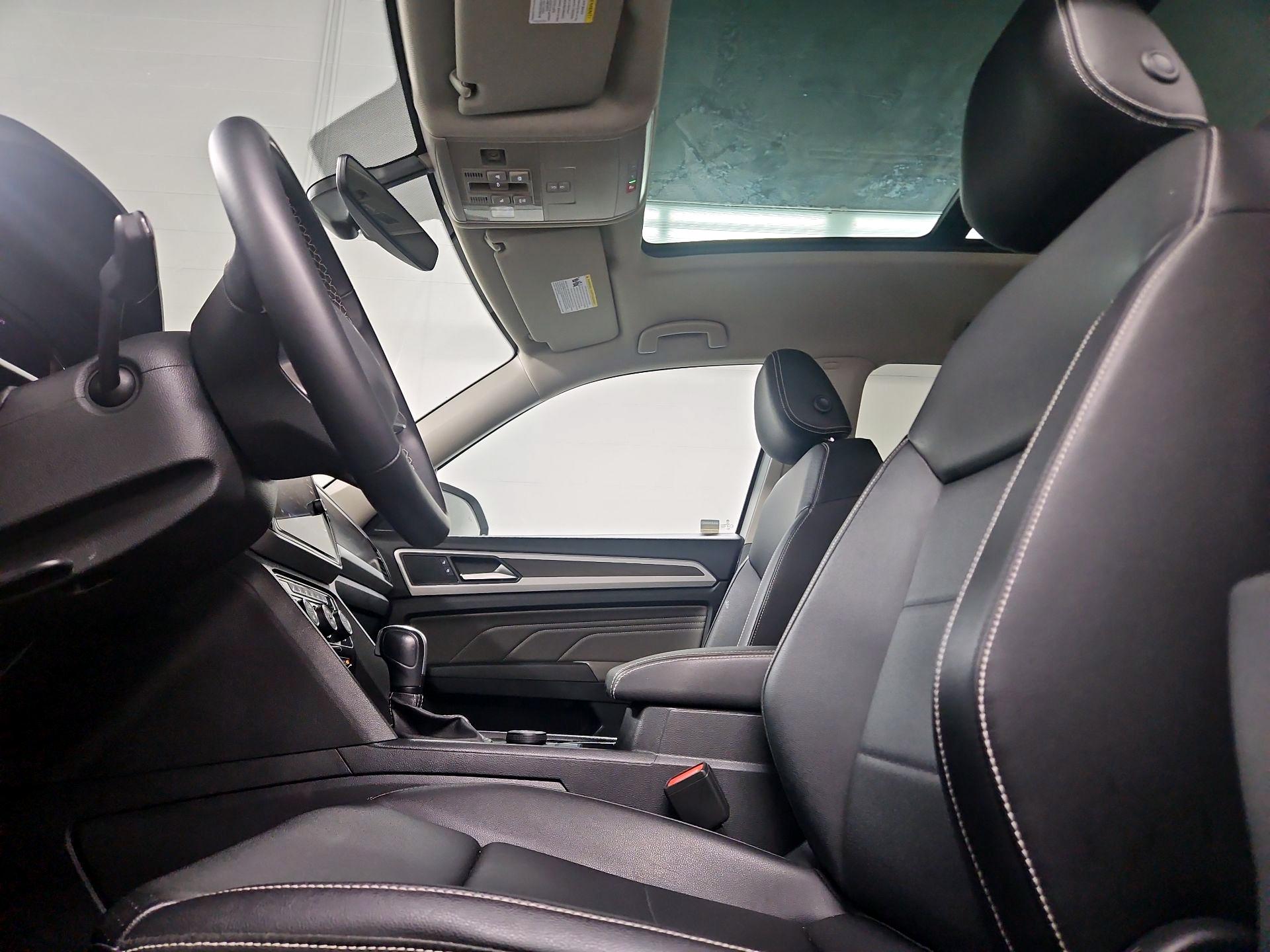 Thumbnail: 2023 Volkswagen Atlas - 19