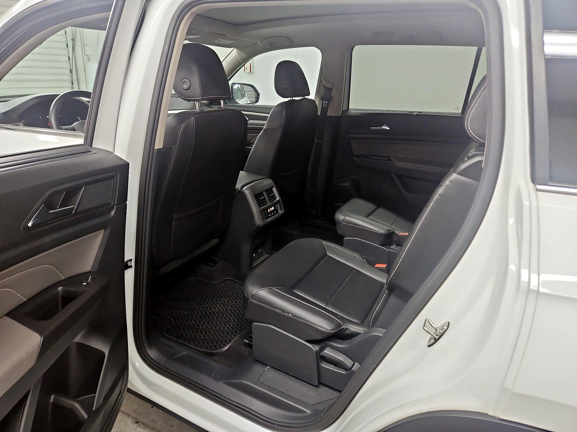 Thumbnail: 2023 Volkswagen Atlas - 20