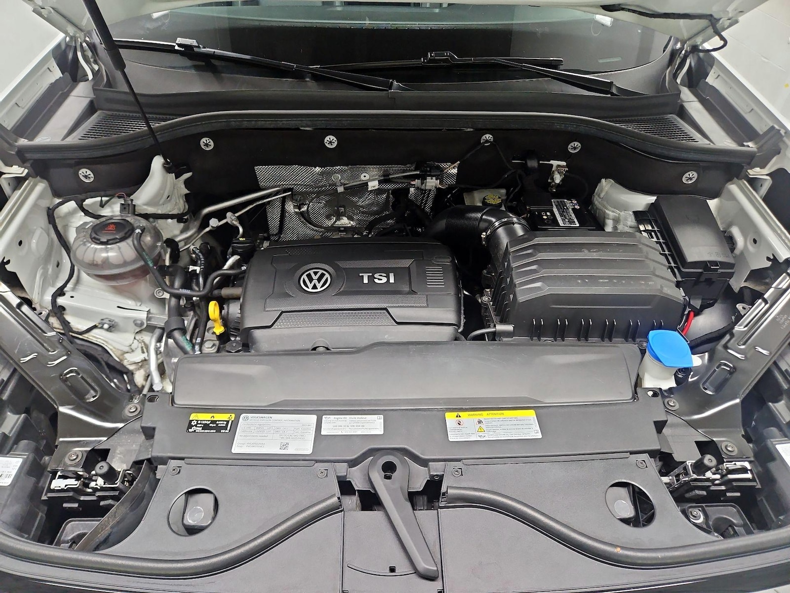 2023 Volkswagen Atlas SE w/Tech - Photo 23