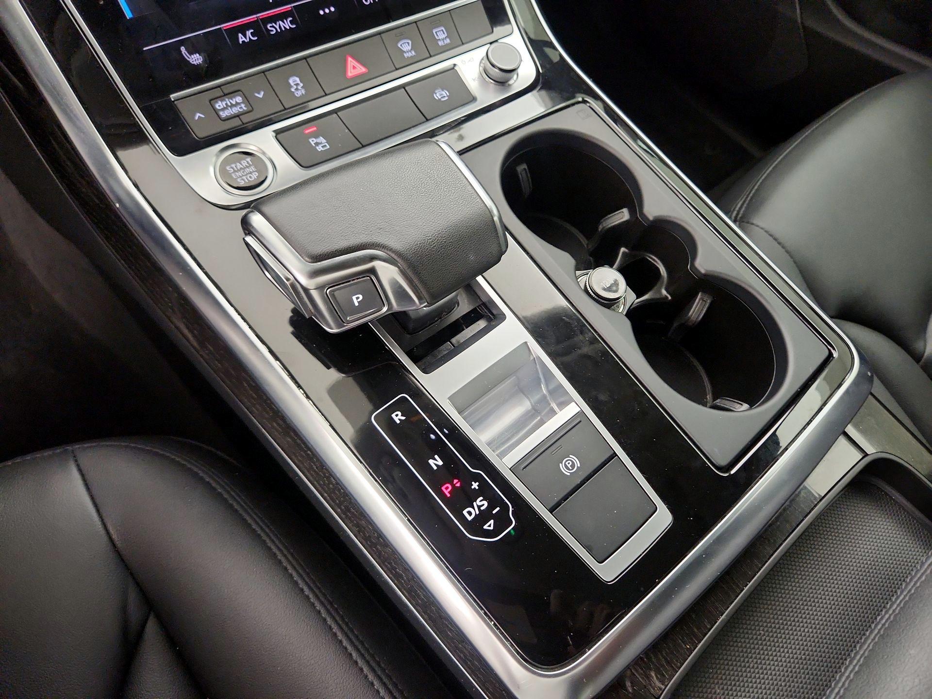 Thumbnail: 2023 Audi Q7 - 15