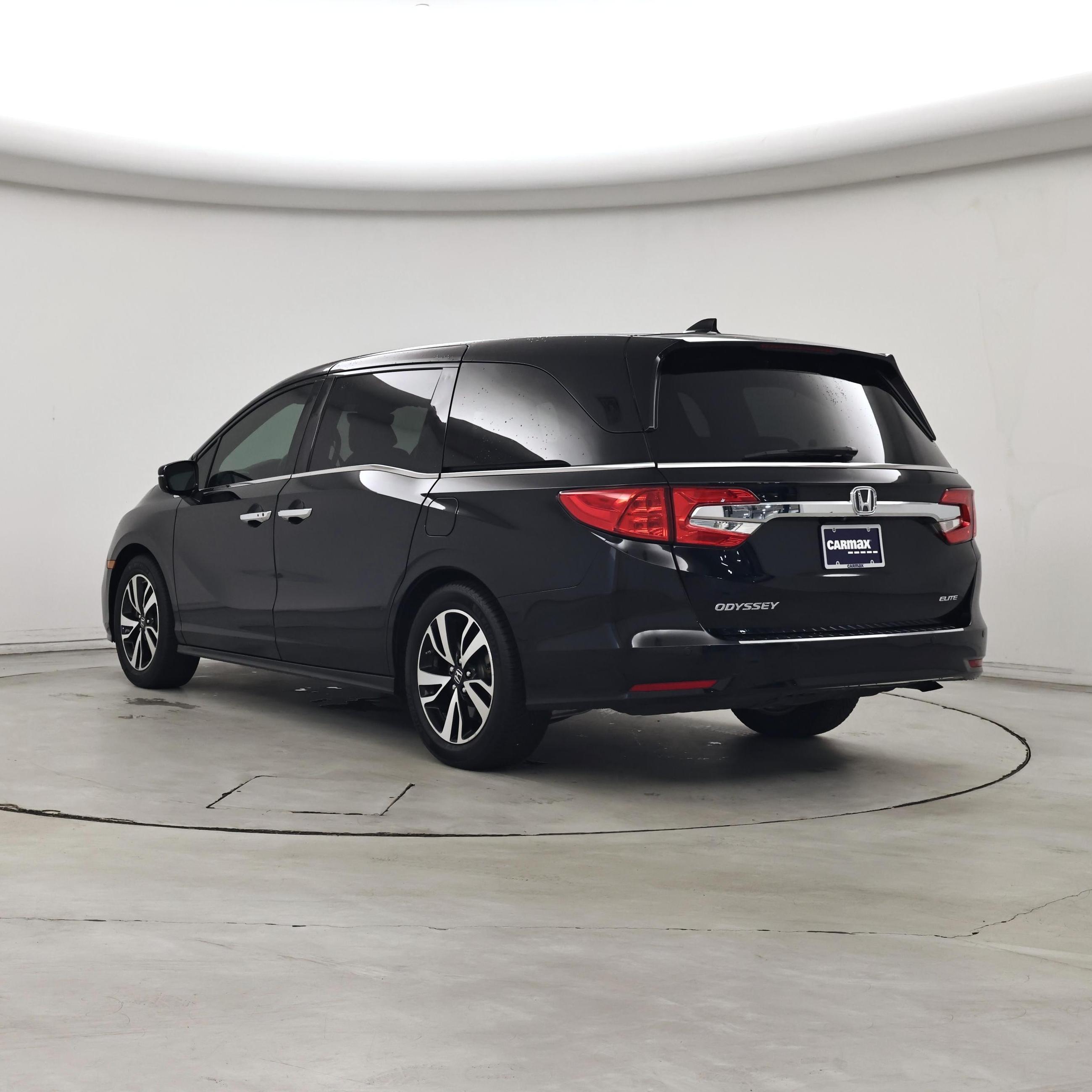 Thumbnail: 2018 Honda Odyssey - 2