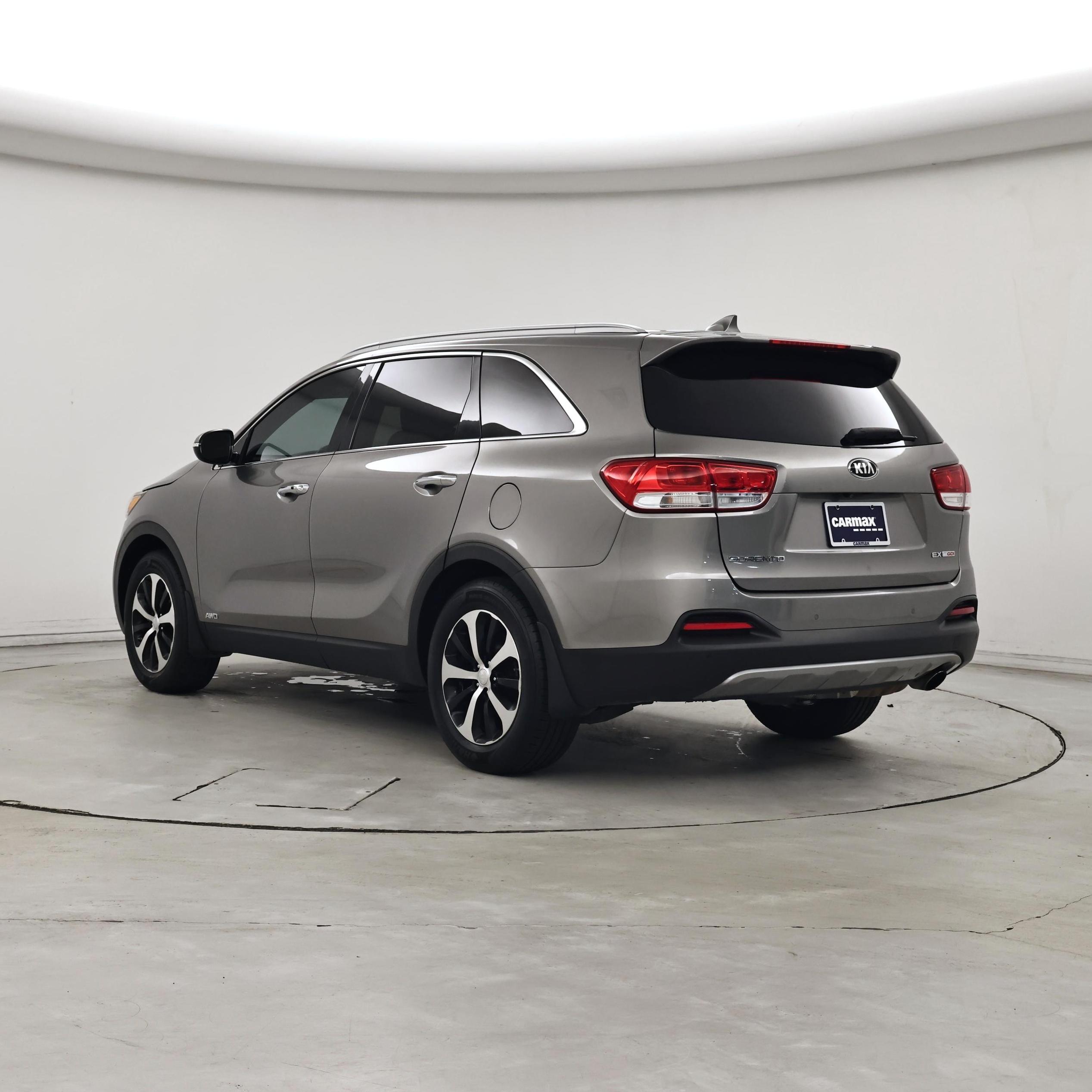 Thumbnail: 2017 Kia Sorento - 2