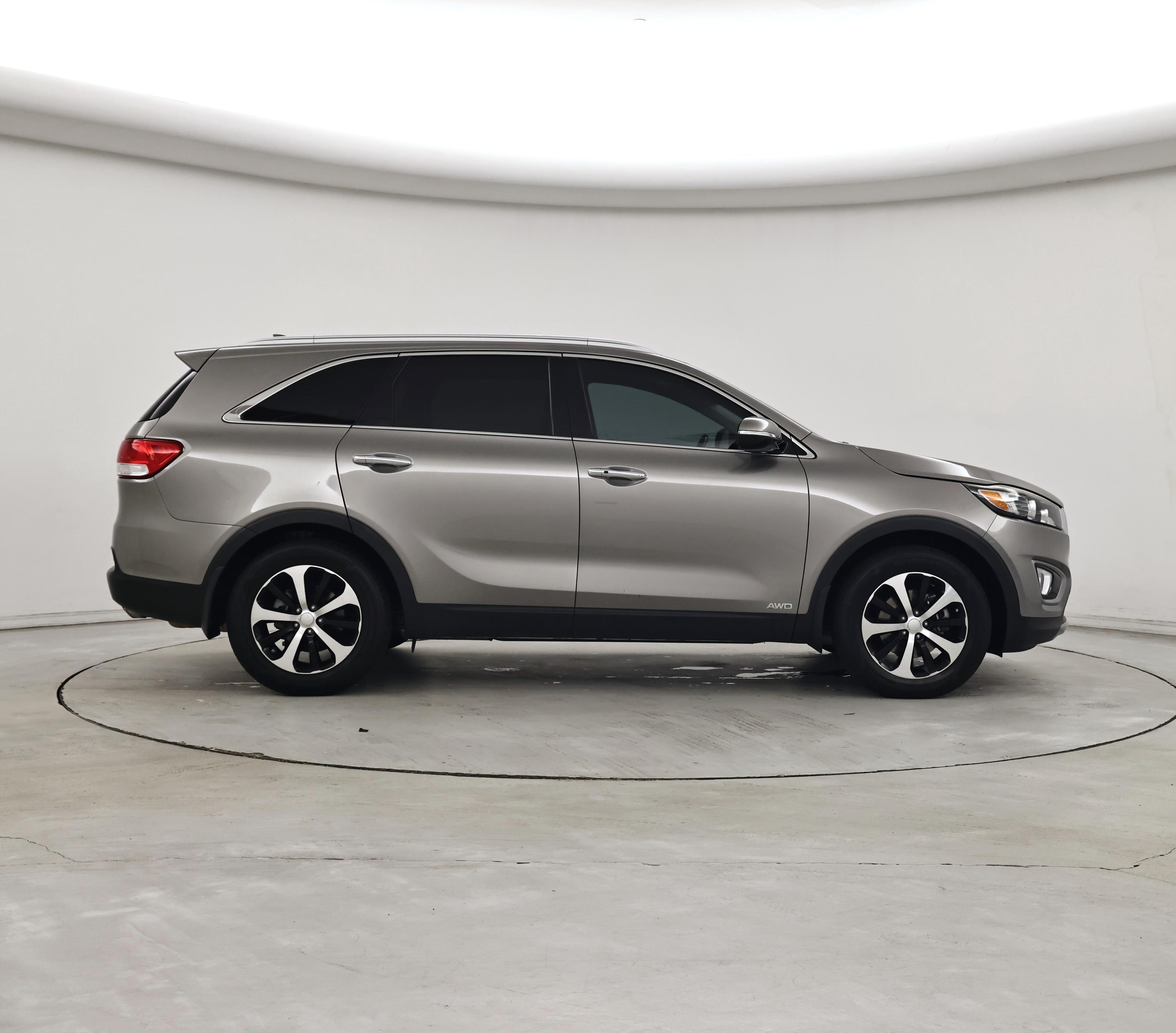 Thumbnail: 2017 Kia Sorento - 7