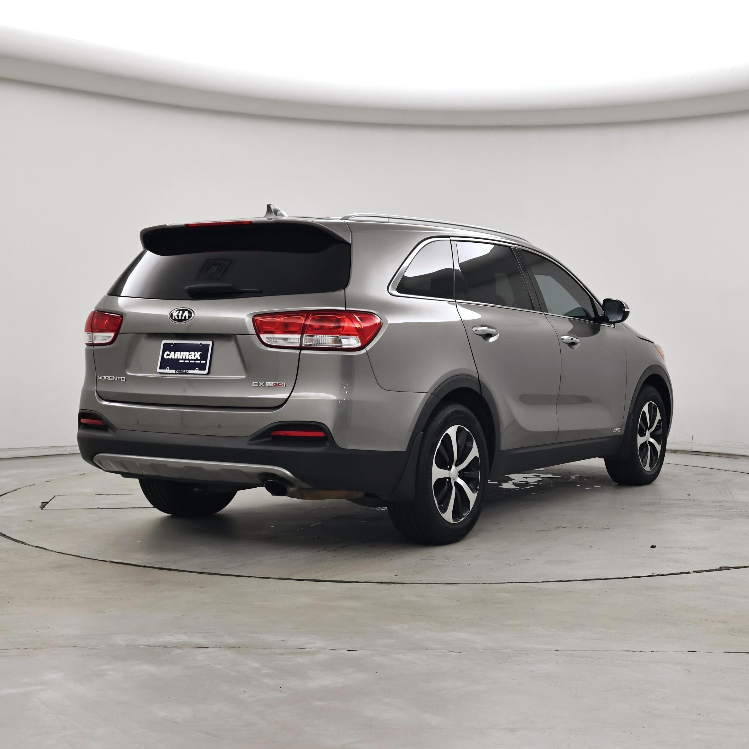 Thumbnail: 2017 Kia Sorento - 8