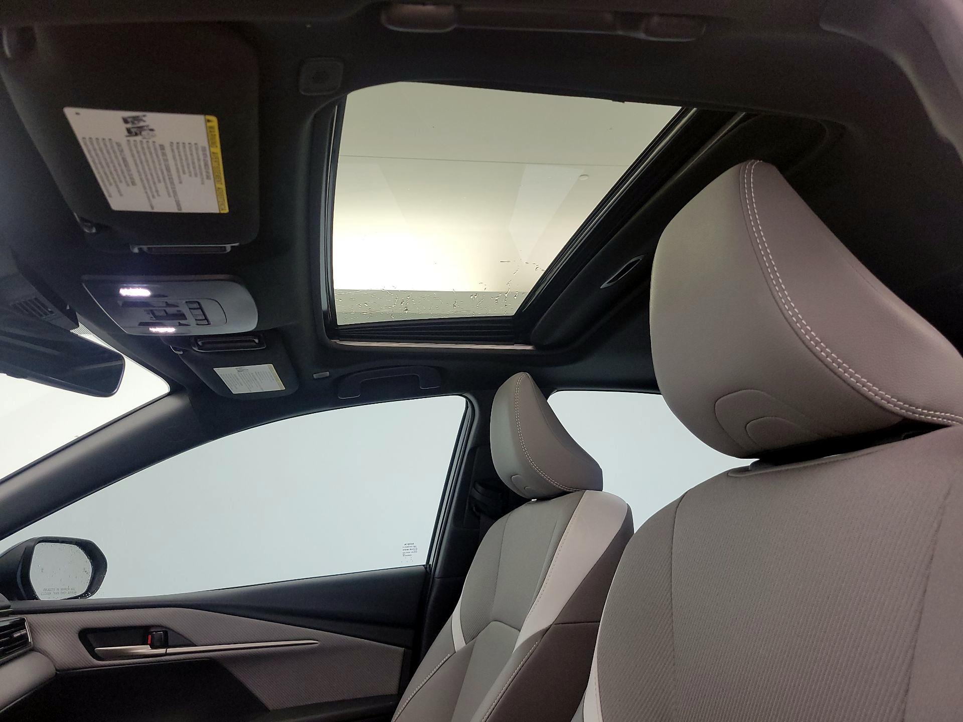 Thumbnail: 2025 Toyota Camry - 19