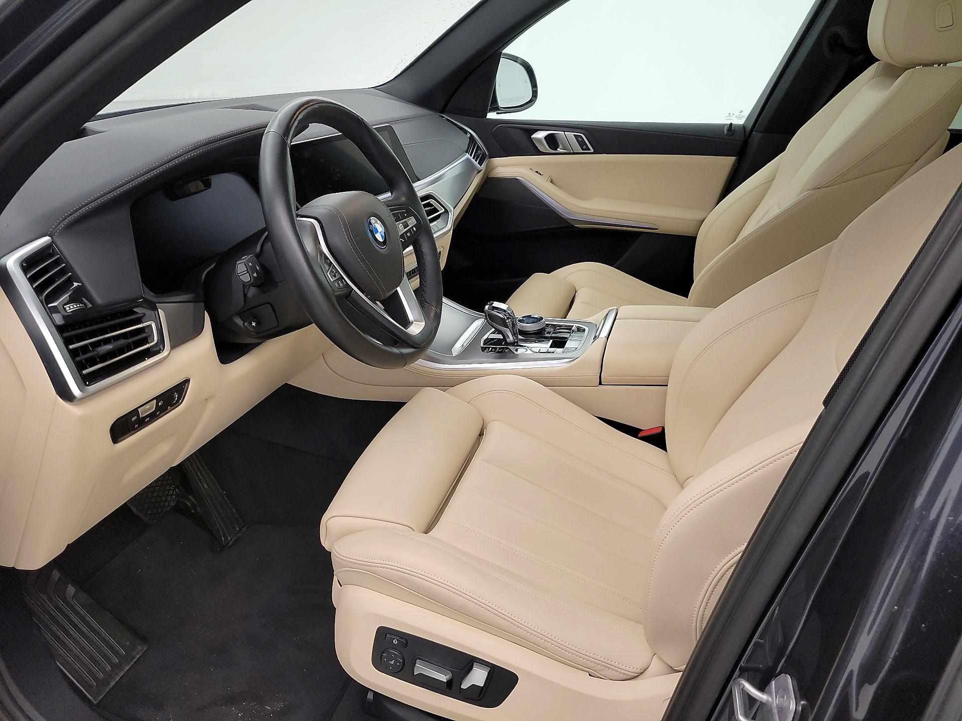 Thumbnail: 2022 BMW X5 - 11