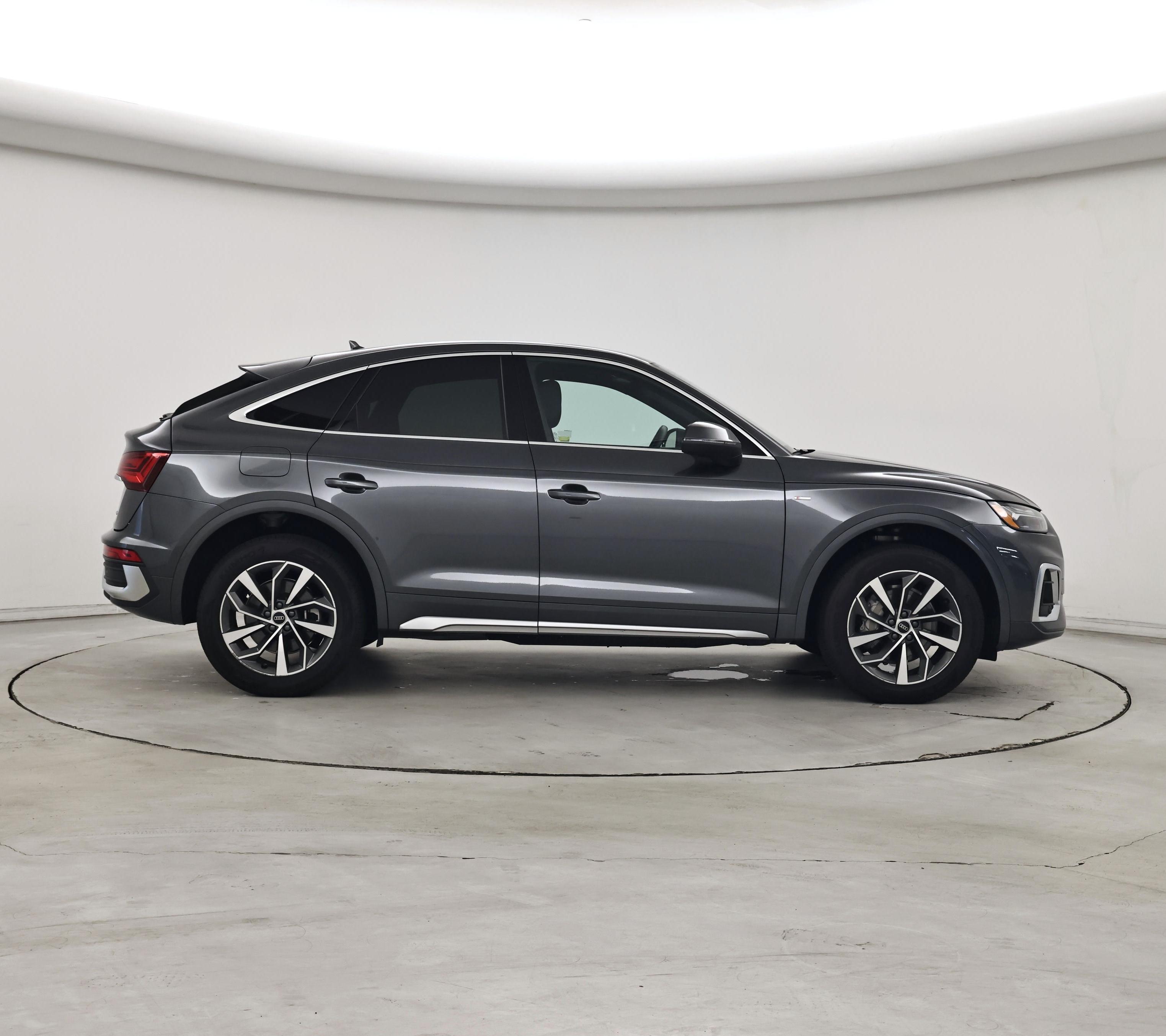 Thumbnail: 2023 Audi Q5 - 7