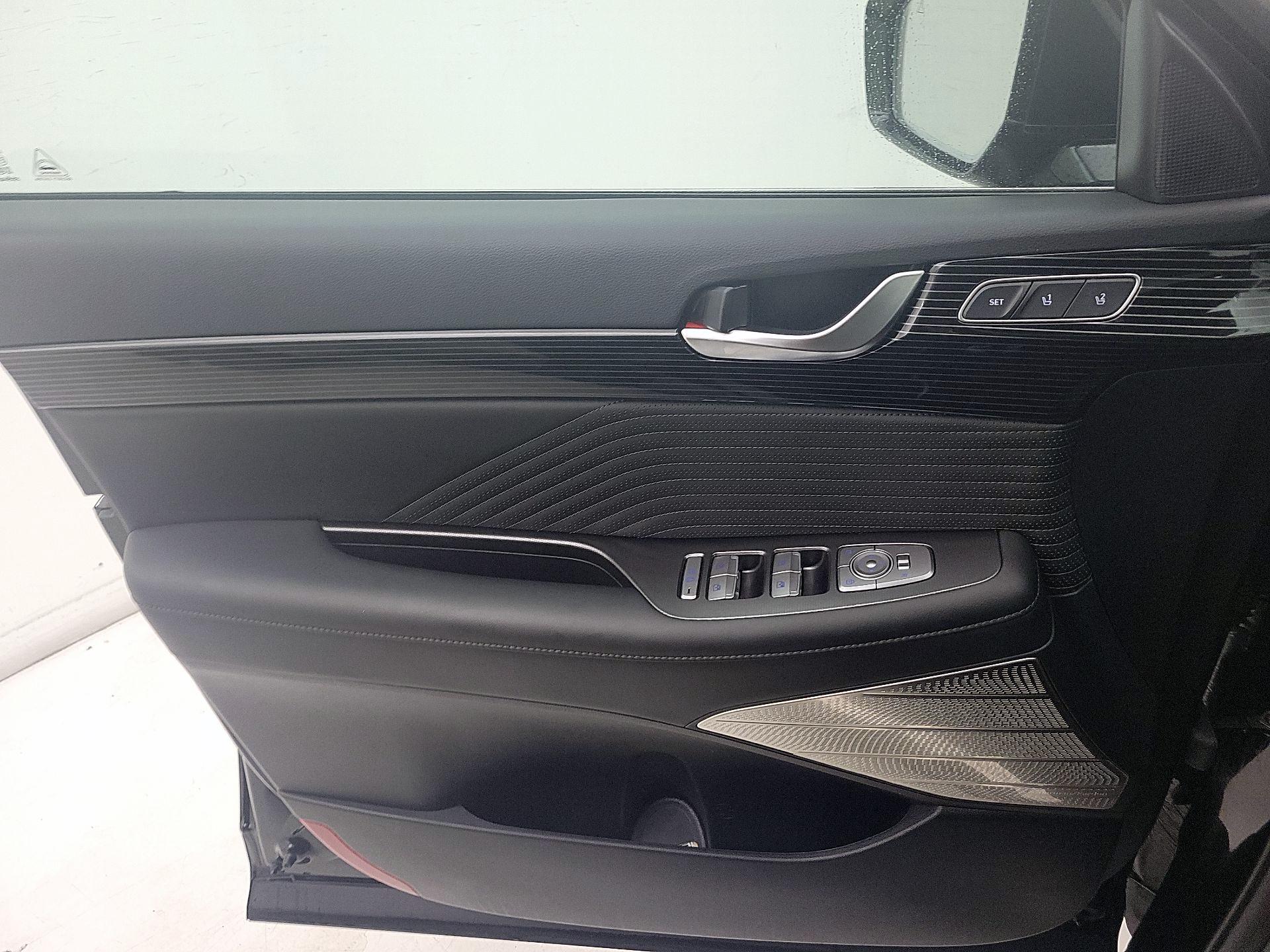 Thumbnail: 2025 Hyundai Palisade - 12