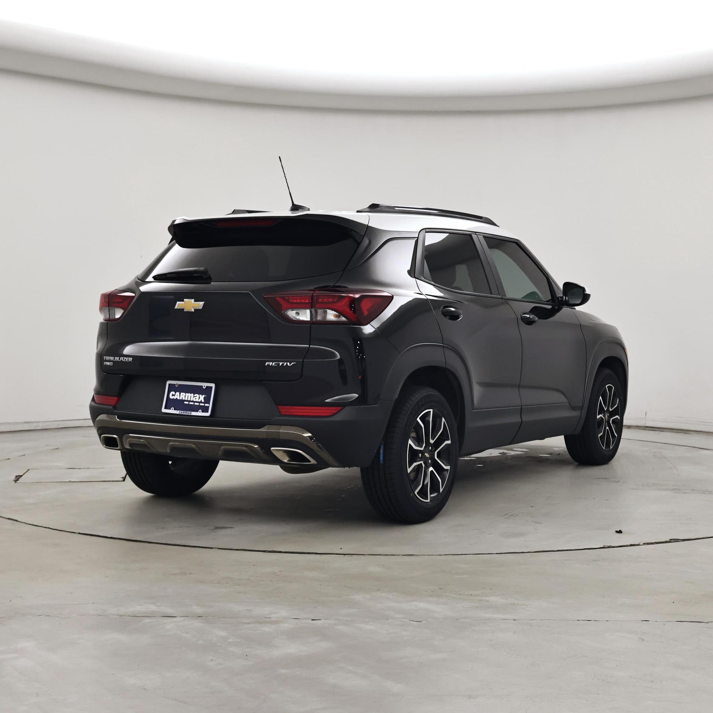 Thumbnail: 2023 Chevrolet TrailBlazer - 8