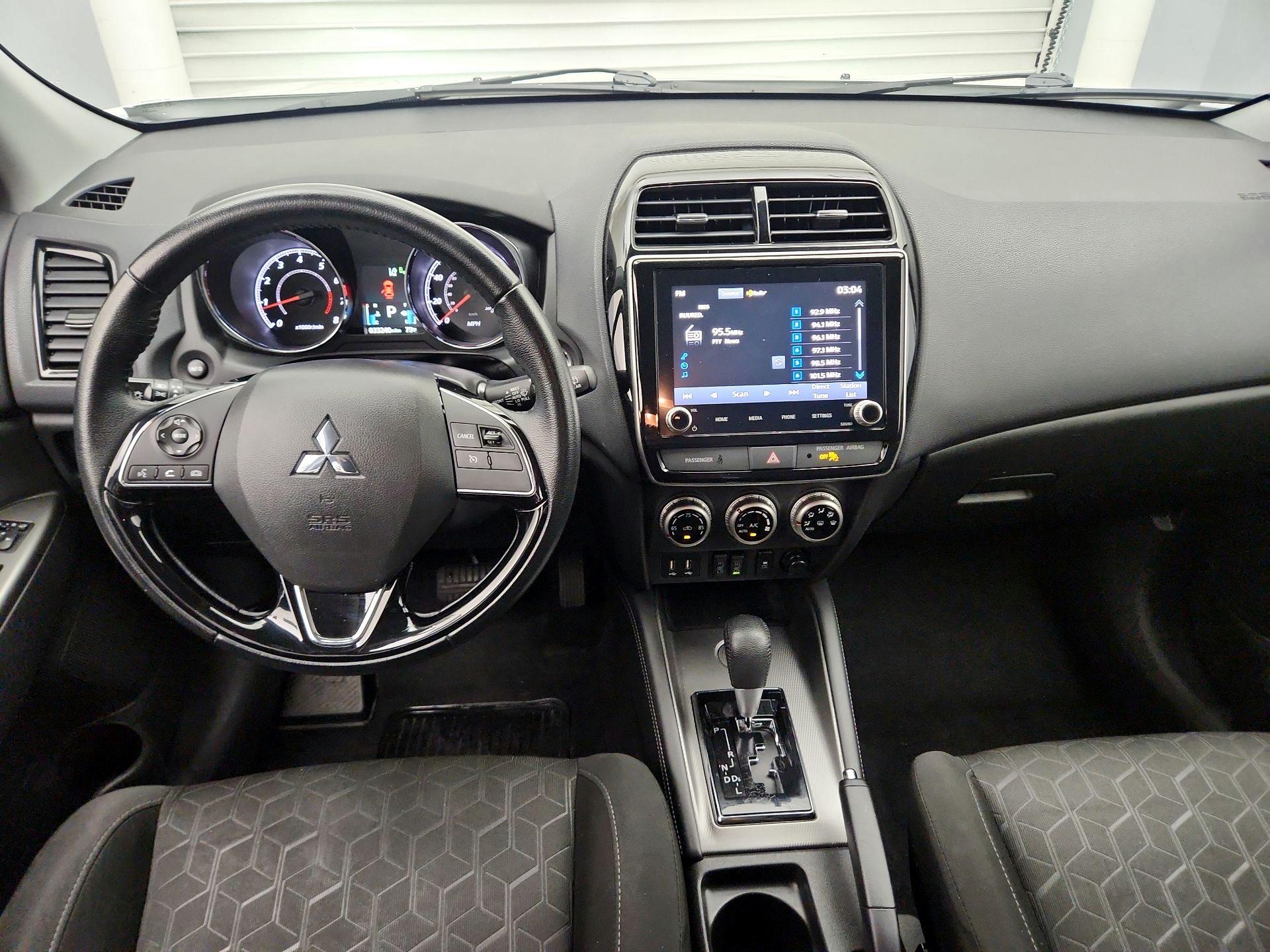 Thumbnail: 2021 Mitsubishi Outlander Sport - 9