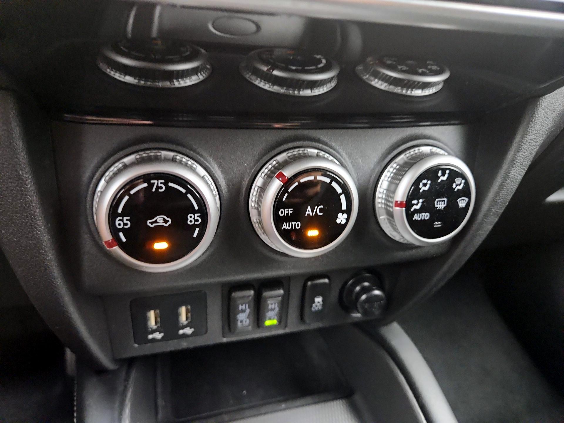 Thumbnail: 2021 Mitsubishi Outlander Sport - 16