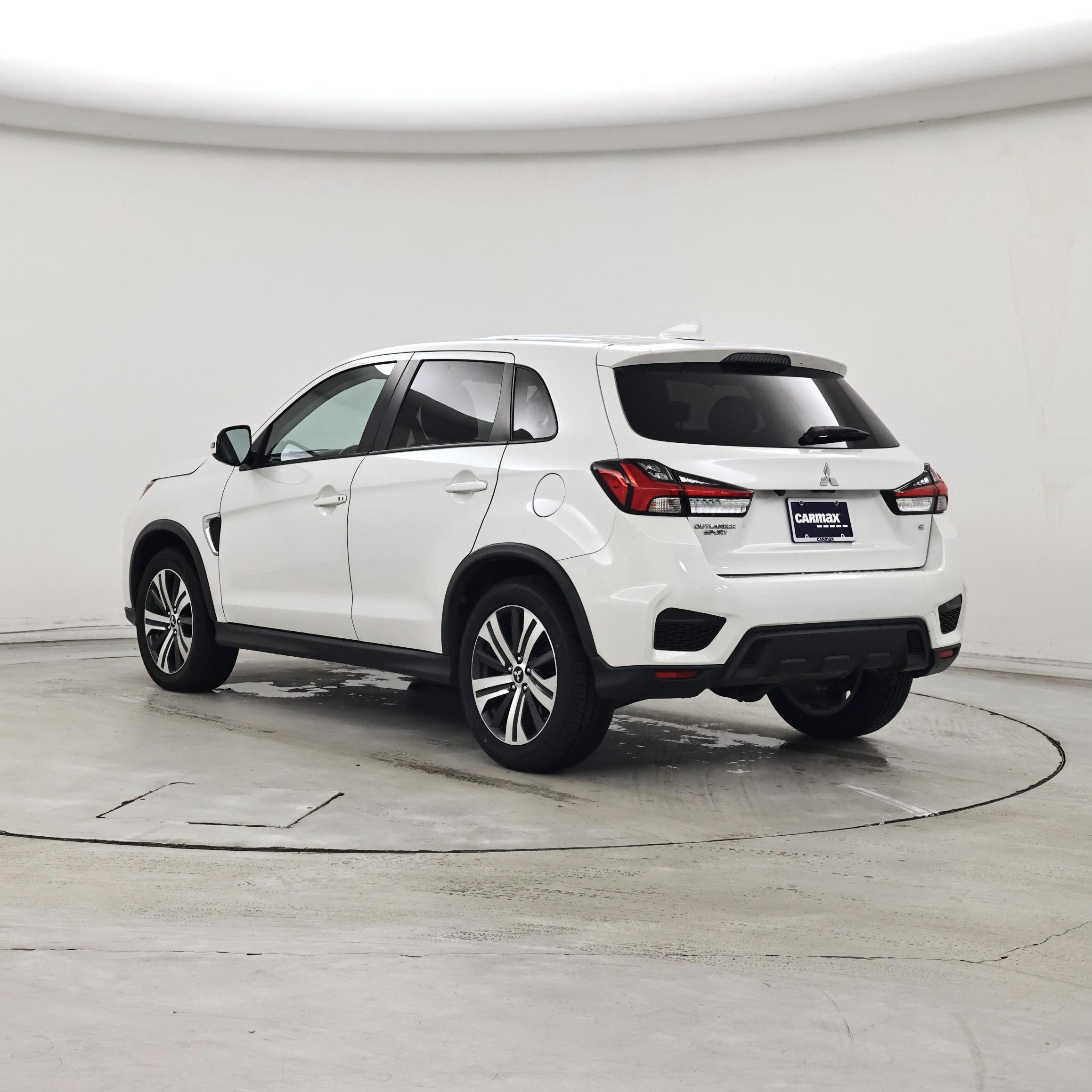 Thumbnail: 2021 Mitsubishi Outlander Sport - 2