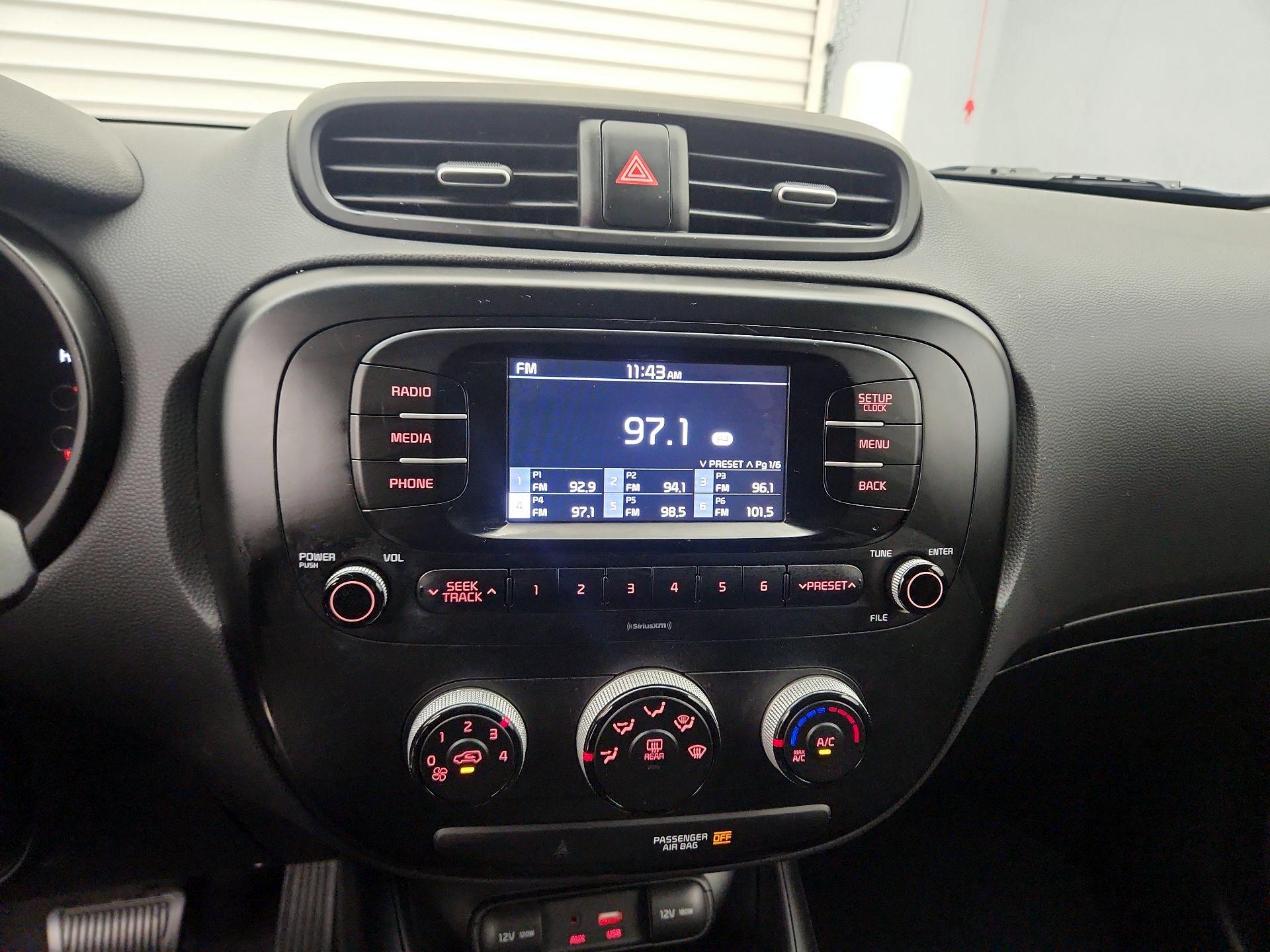 Thumbnail: 2017 Kia Soul - 14