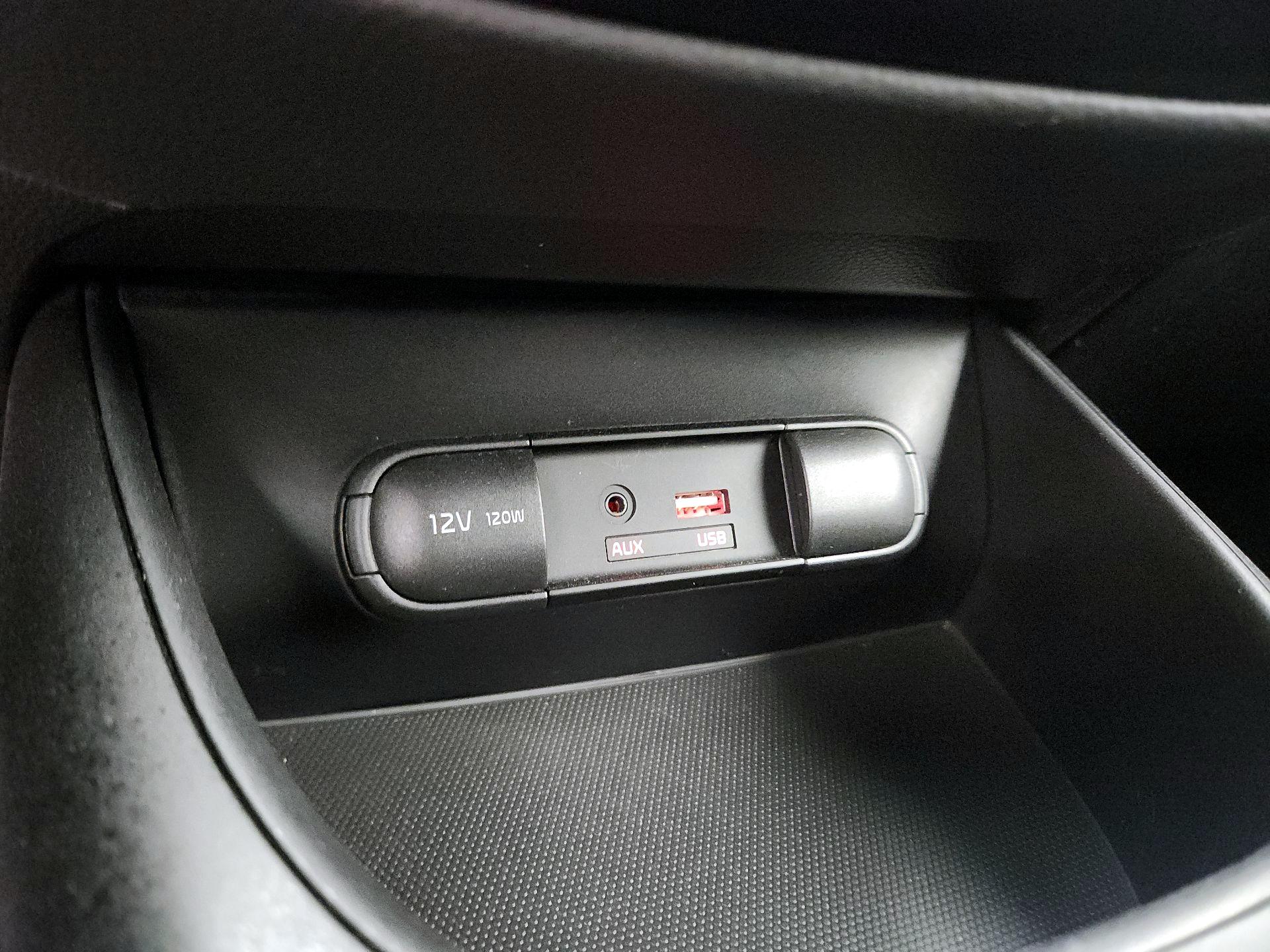Thumbnail: 2017 Kia Soul - 17