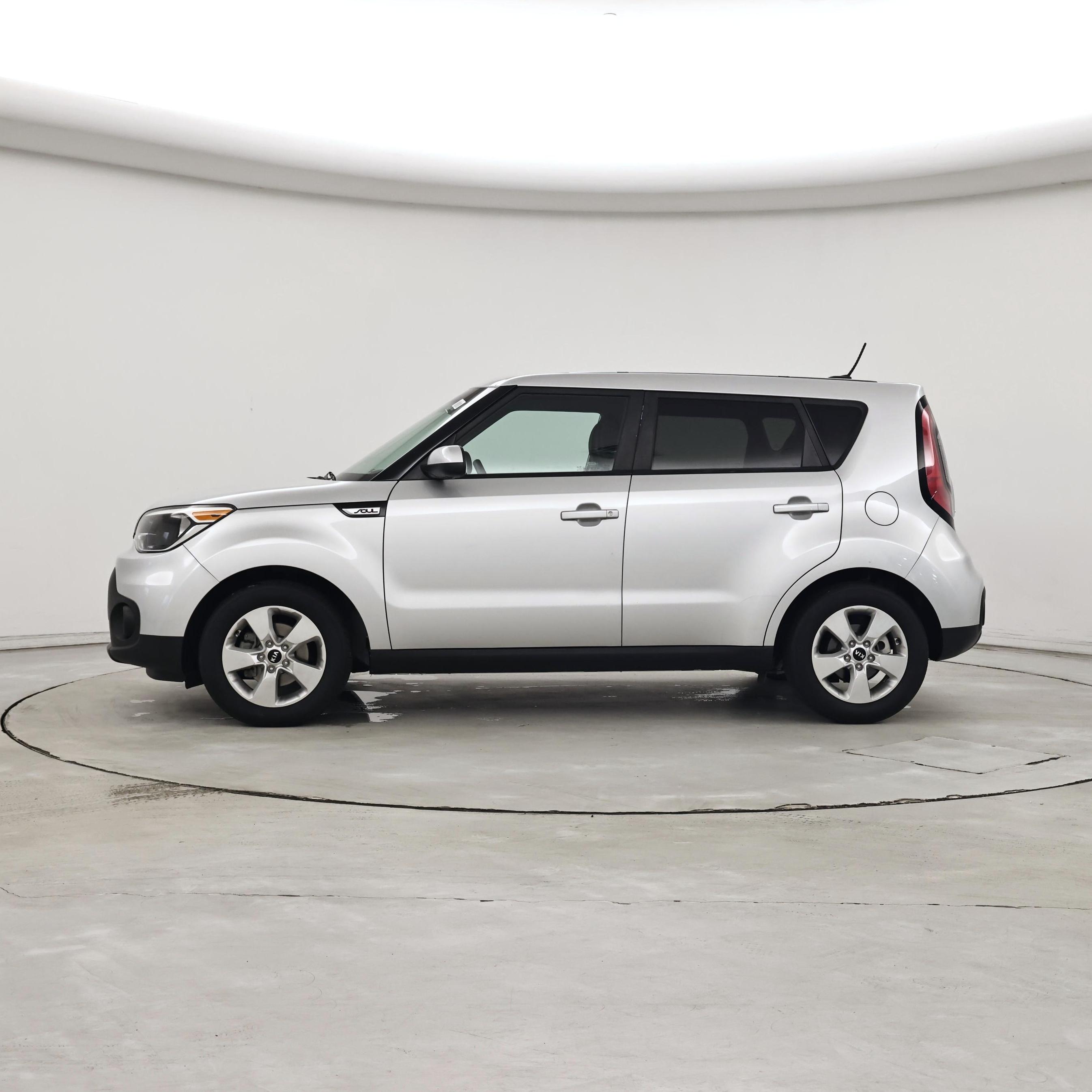 Thumbnail: 2017 Kia Soul - 3