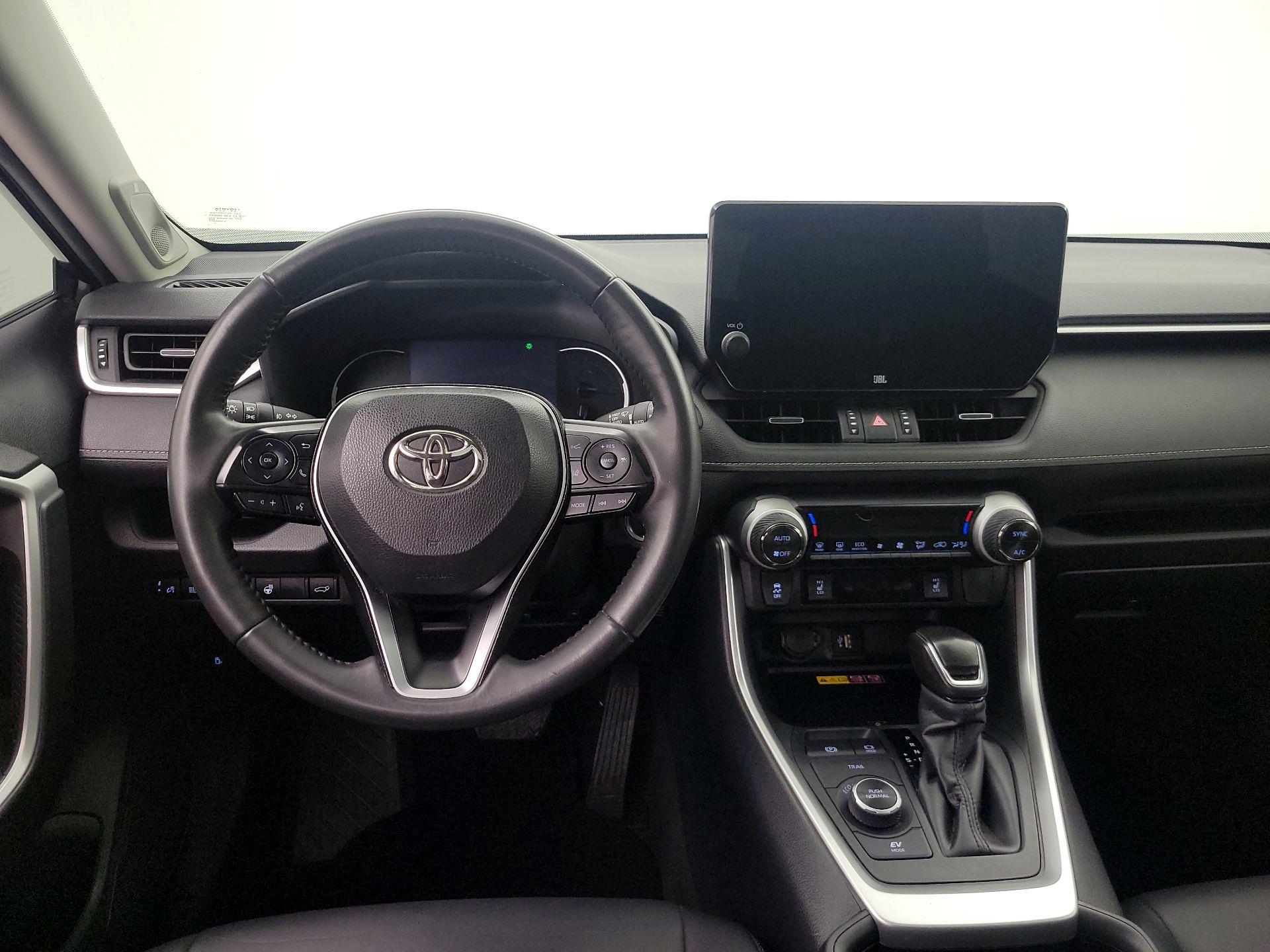 Thumbnail: 2025 Toyota RAV4 - 10