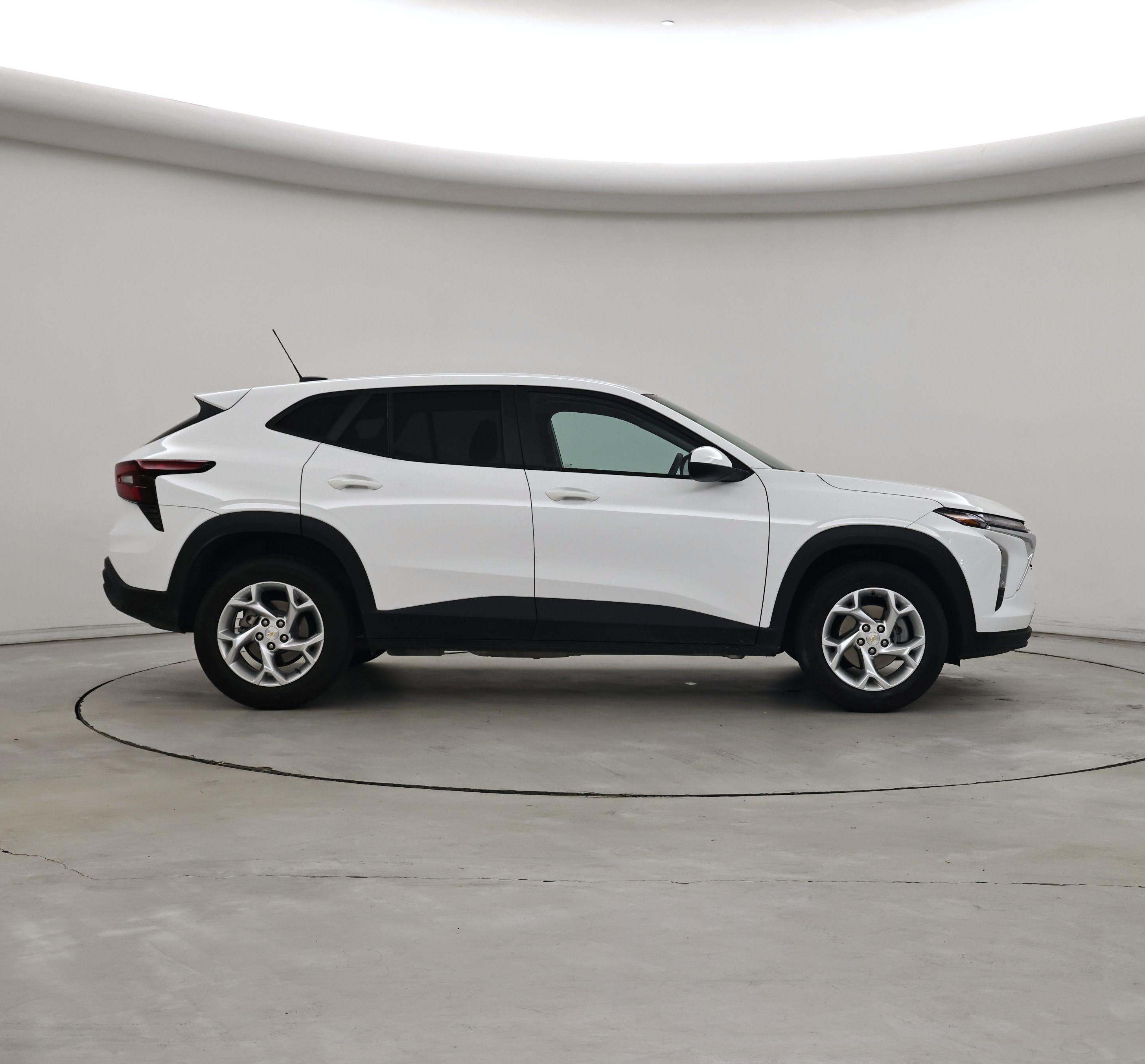 Thumbnail: 2025 Chevrolet Trax - 7