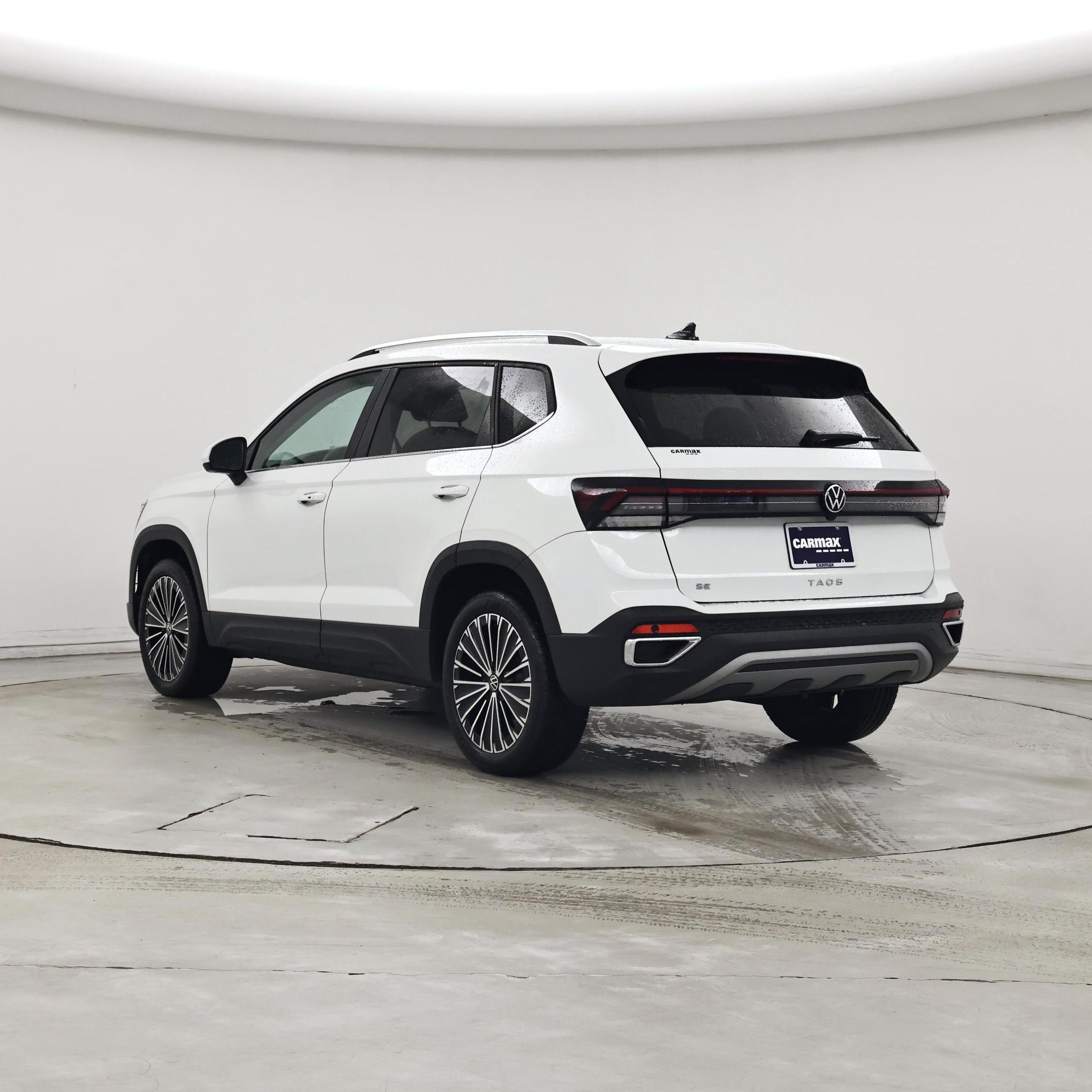 Thumbnail: 2025 Volkswagen Taos - 2