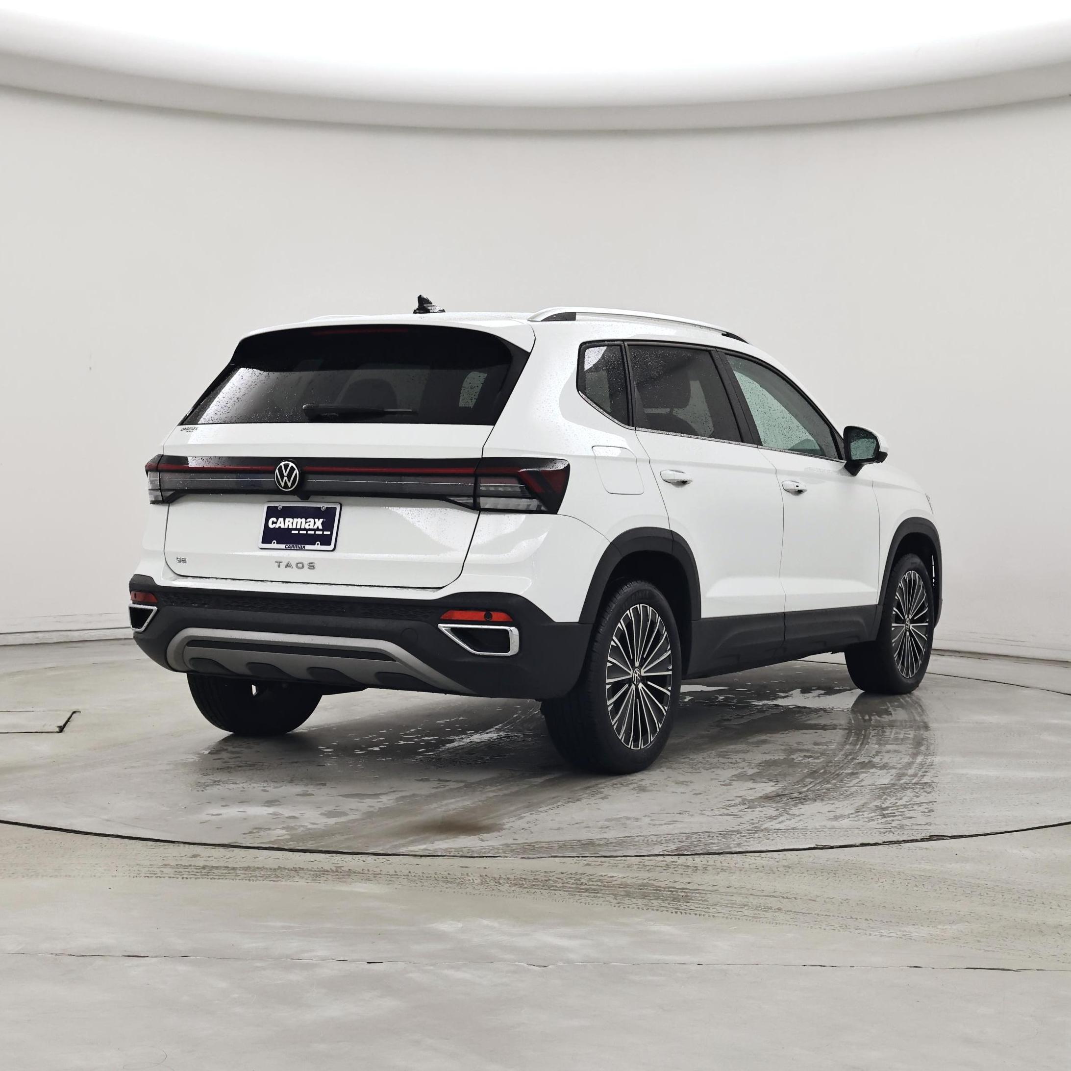 Thumbnail: 2025 Volkswagen Taos - 8