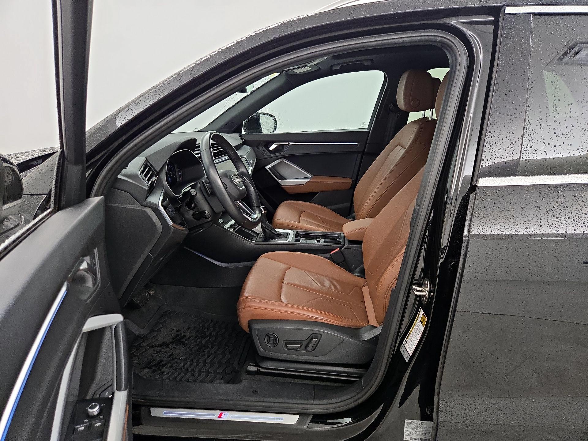 Thumbnail: 2023 Audi Q3 - 11