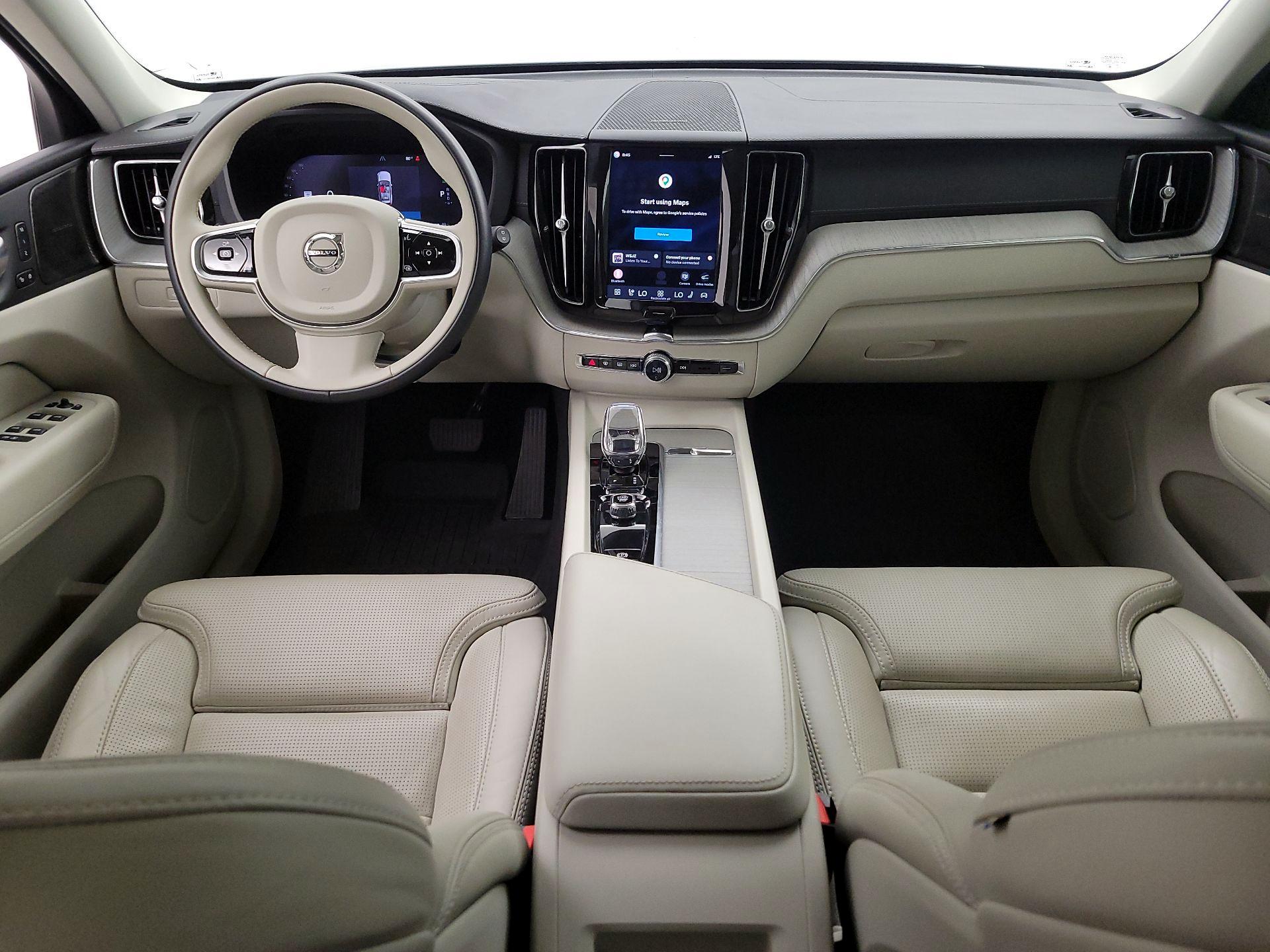 Thumbnail: 2025 Volvo XC60 - 9