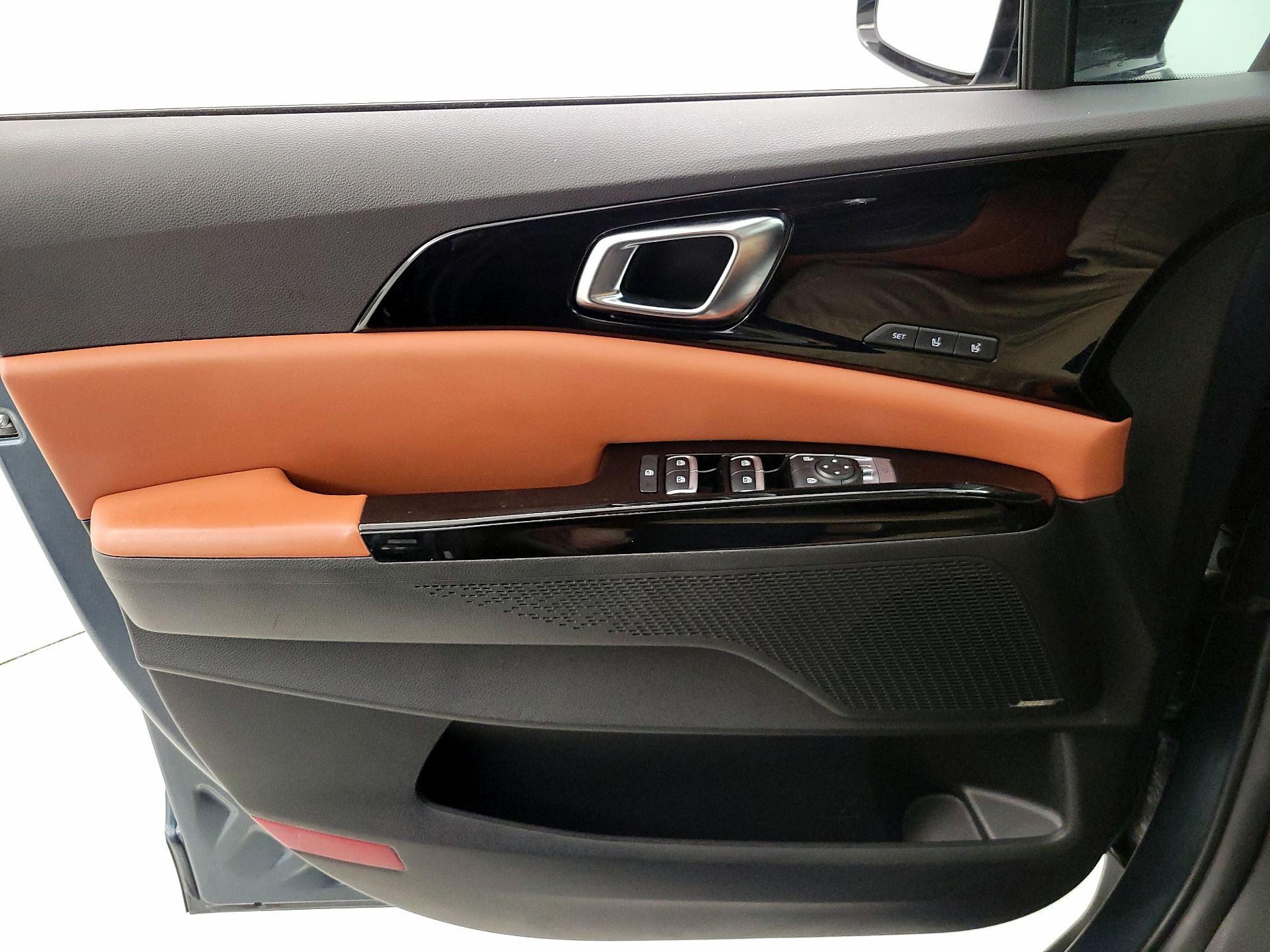 Thumbnail: 2024 Kia Carnival - 12