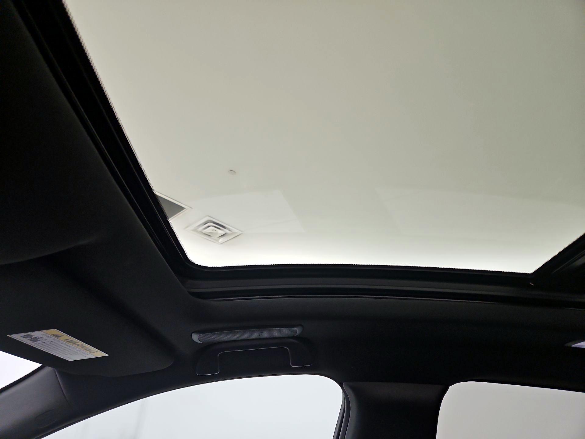 Thumbnail: 2025 Acura RDX - 19