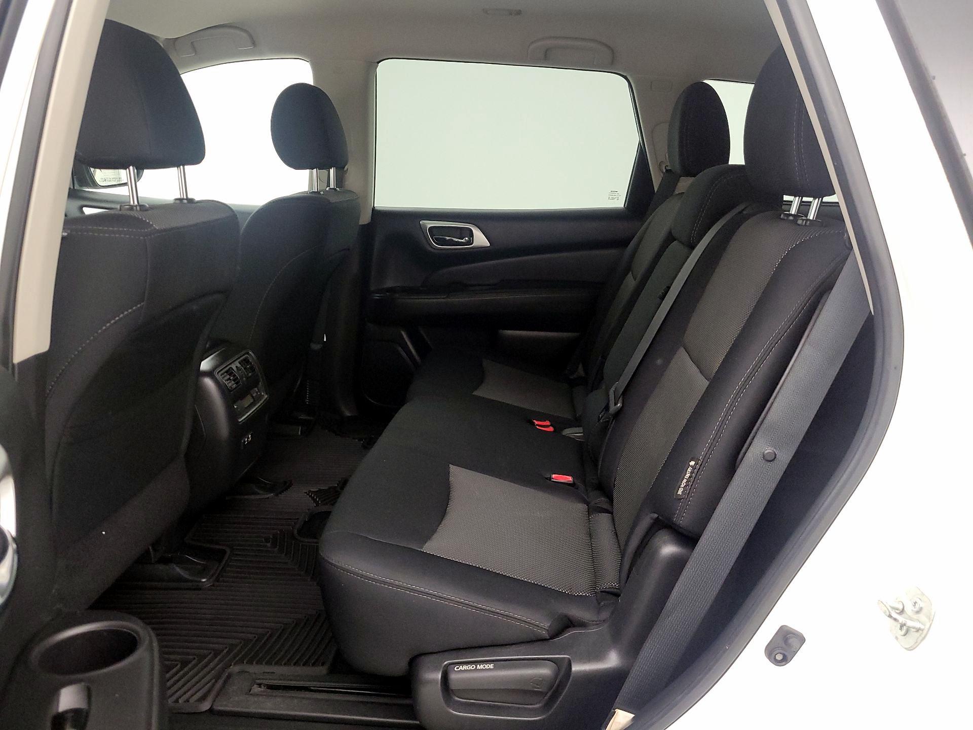 Thumbnail: 2019 Nissan Pathfinder - 19