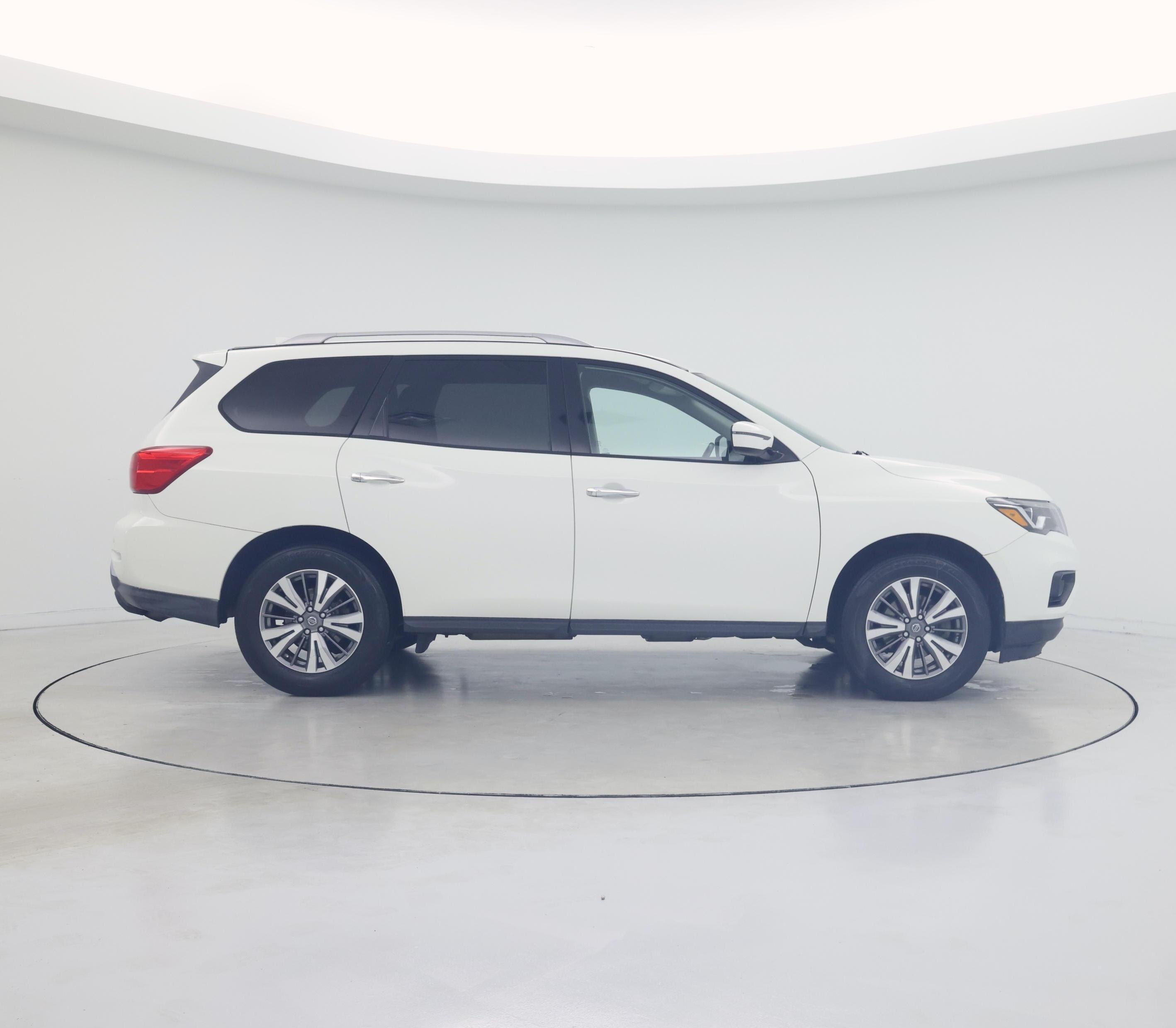 Thumbnail: 2019 Nissan Pathfinder - 7