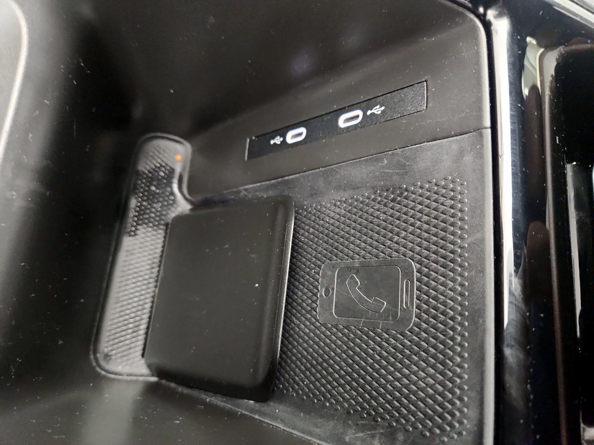 Thumbnail: 2023 Volkswagen ID.4 - 18