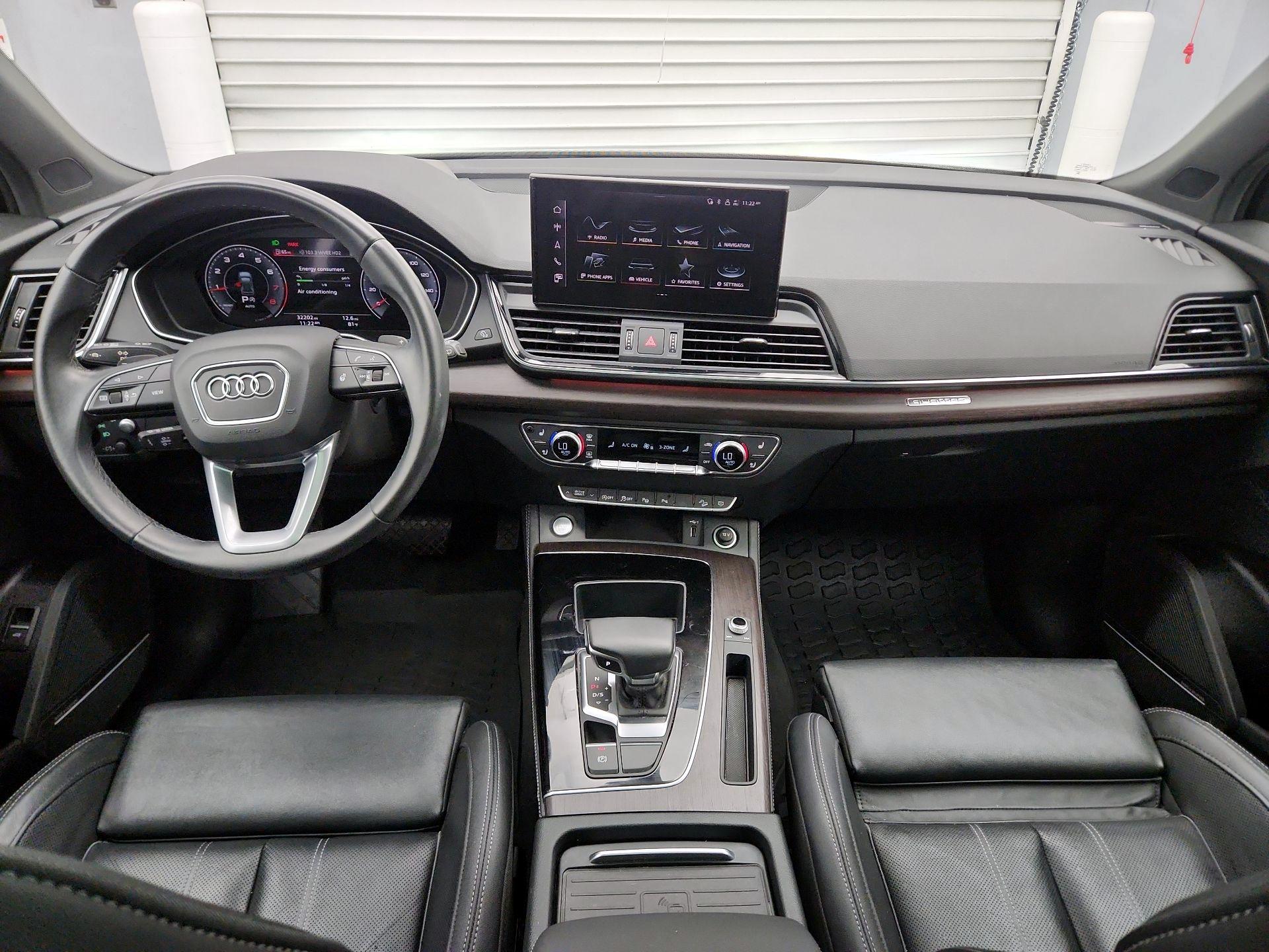Thumbnail: 2023 Audi Q5 - 9