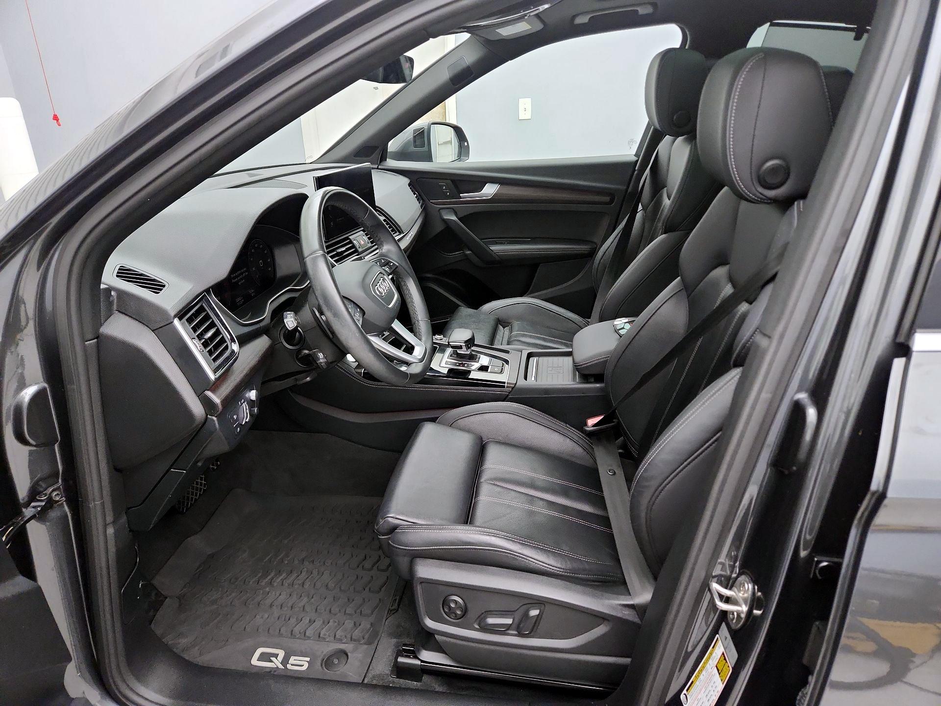 Thumbnail: 2023 Audi Q5 - 11