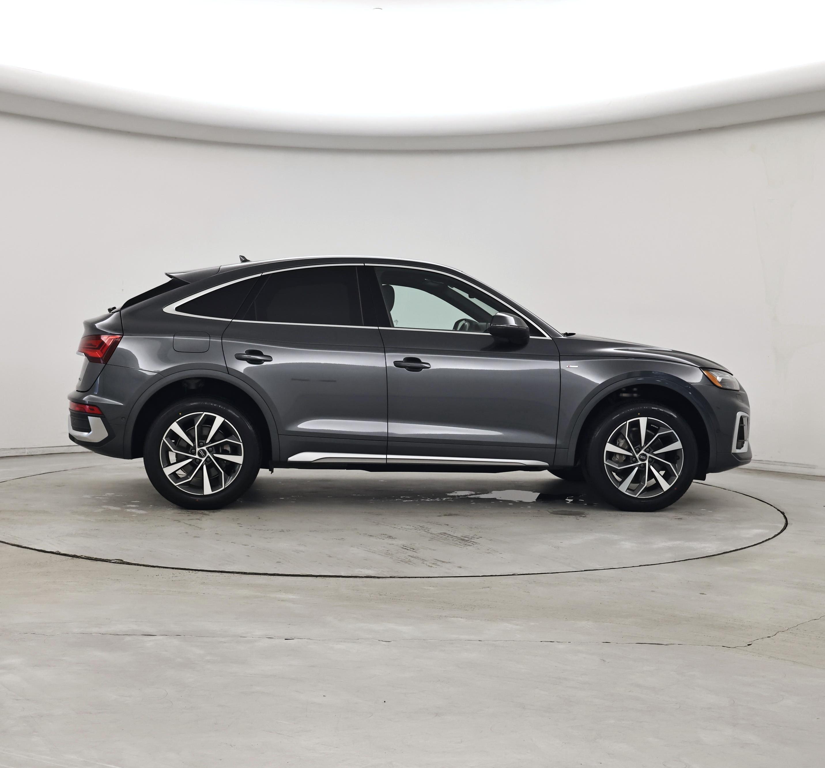 Thumbnail: 2023 Audi Q5 - 7