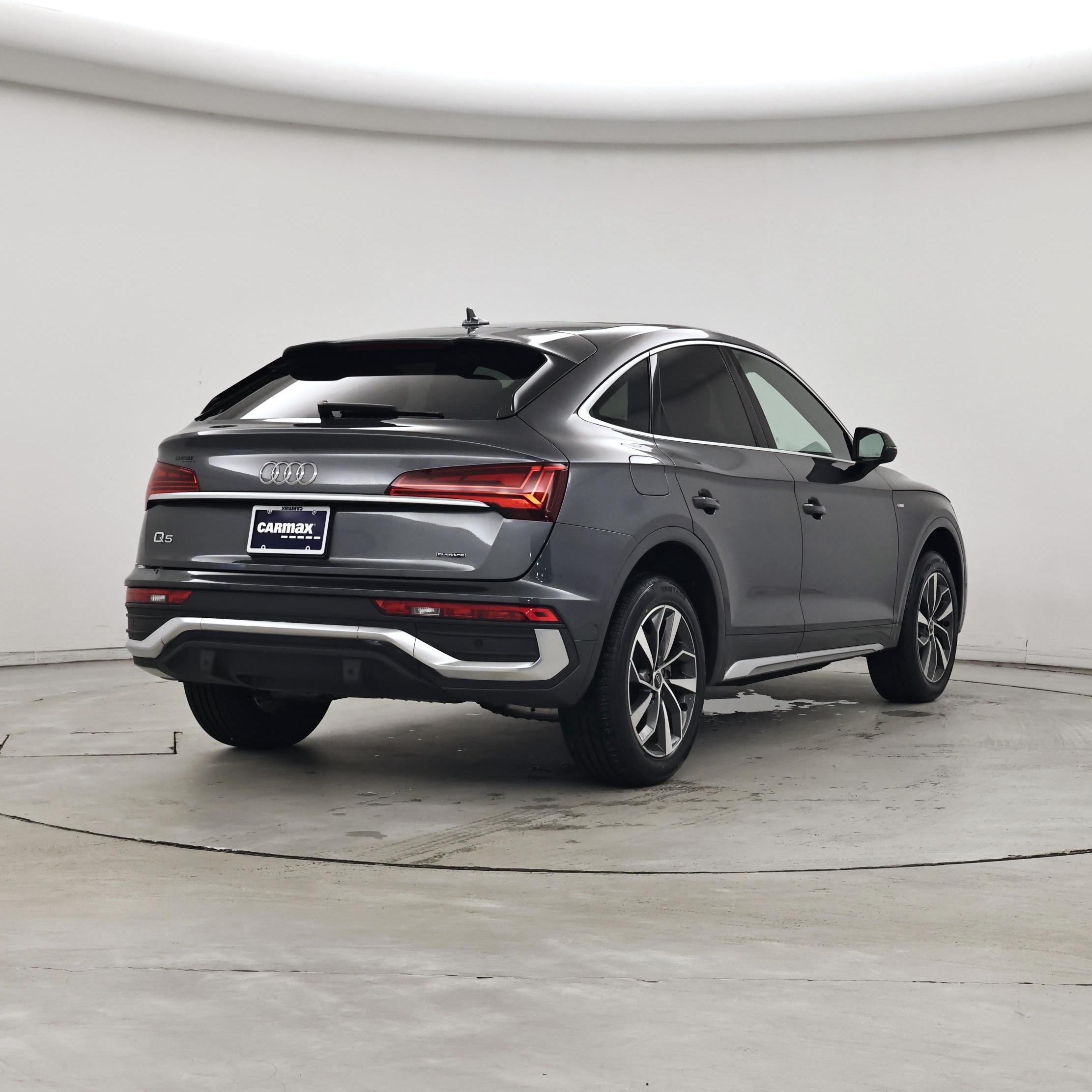 Thumbnail: 2023 Audi Q5 - 8