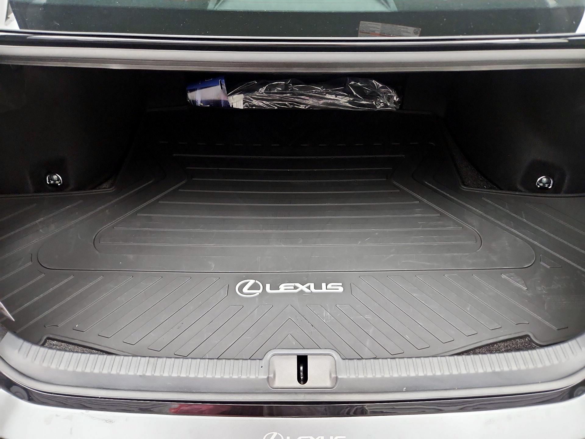 Thumbnail: 2025 Lexus ES - 19