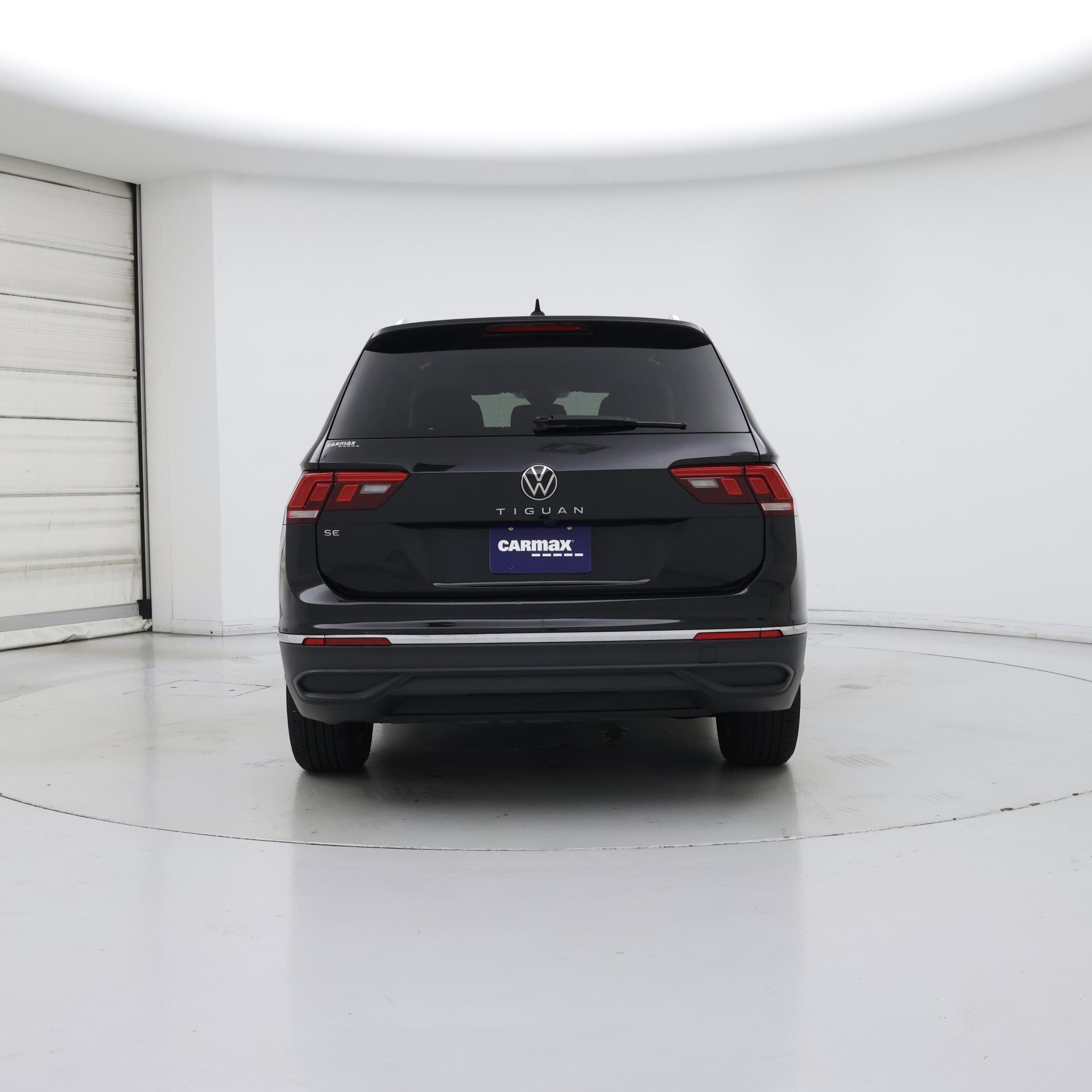 Thumbnail: 2023 Volkswagen Tiguan - 6