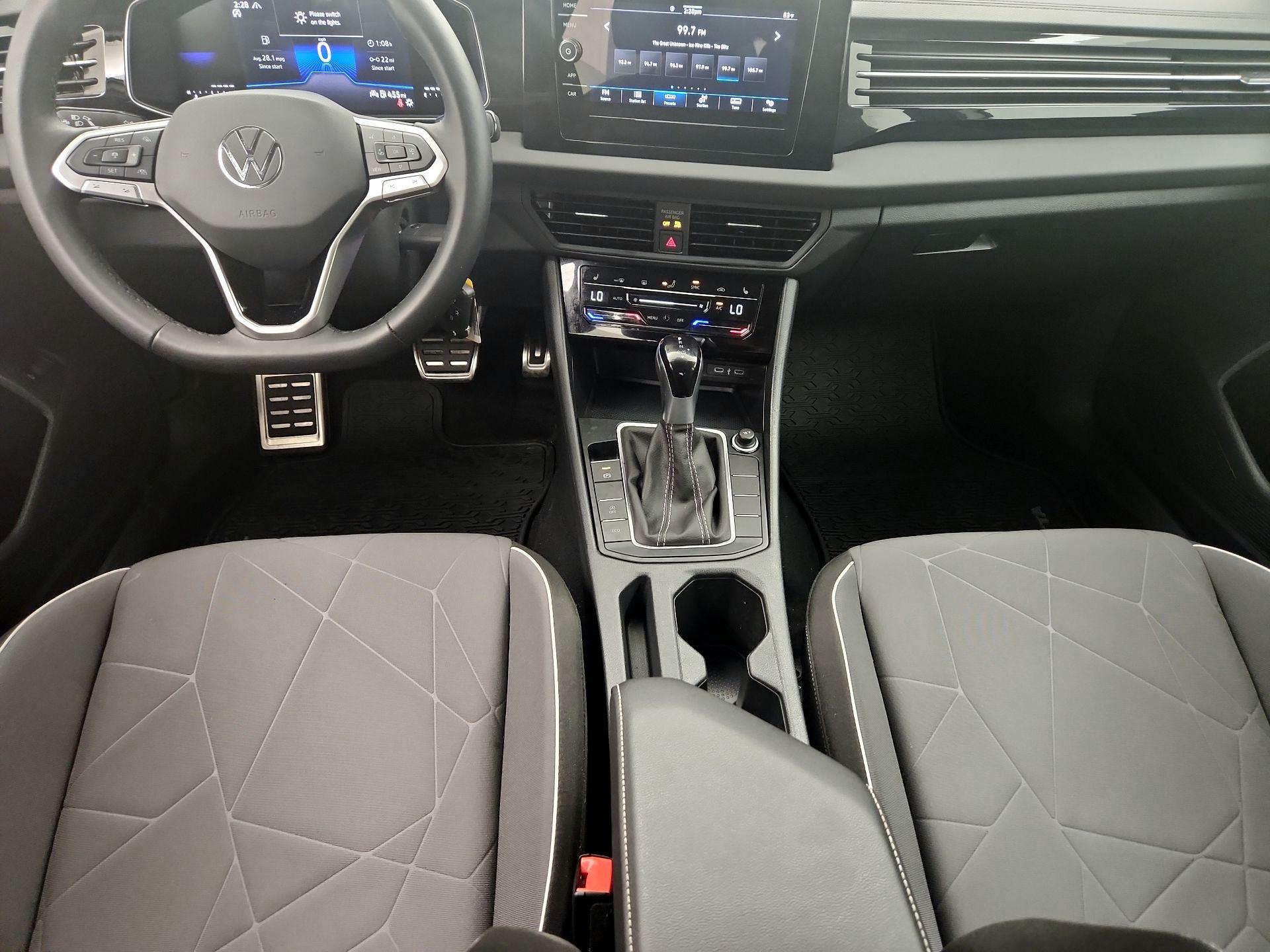 Thumbnail: 2025 Volkswagen Jetta - 9