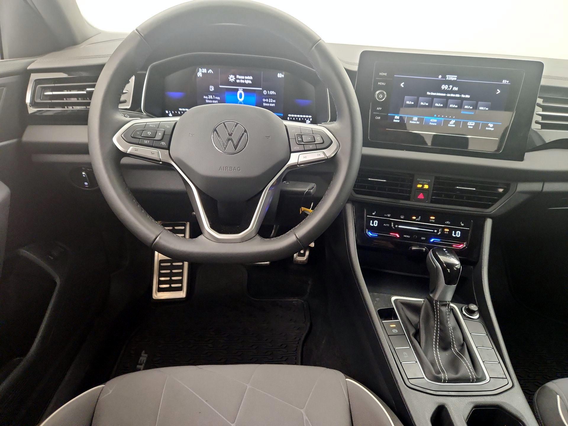 Thumbnail: 2025 Volkswagen Jetta - 10