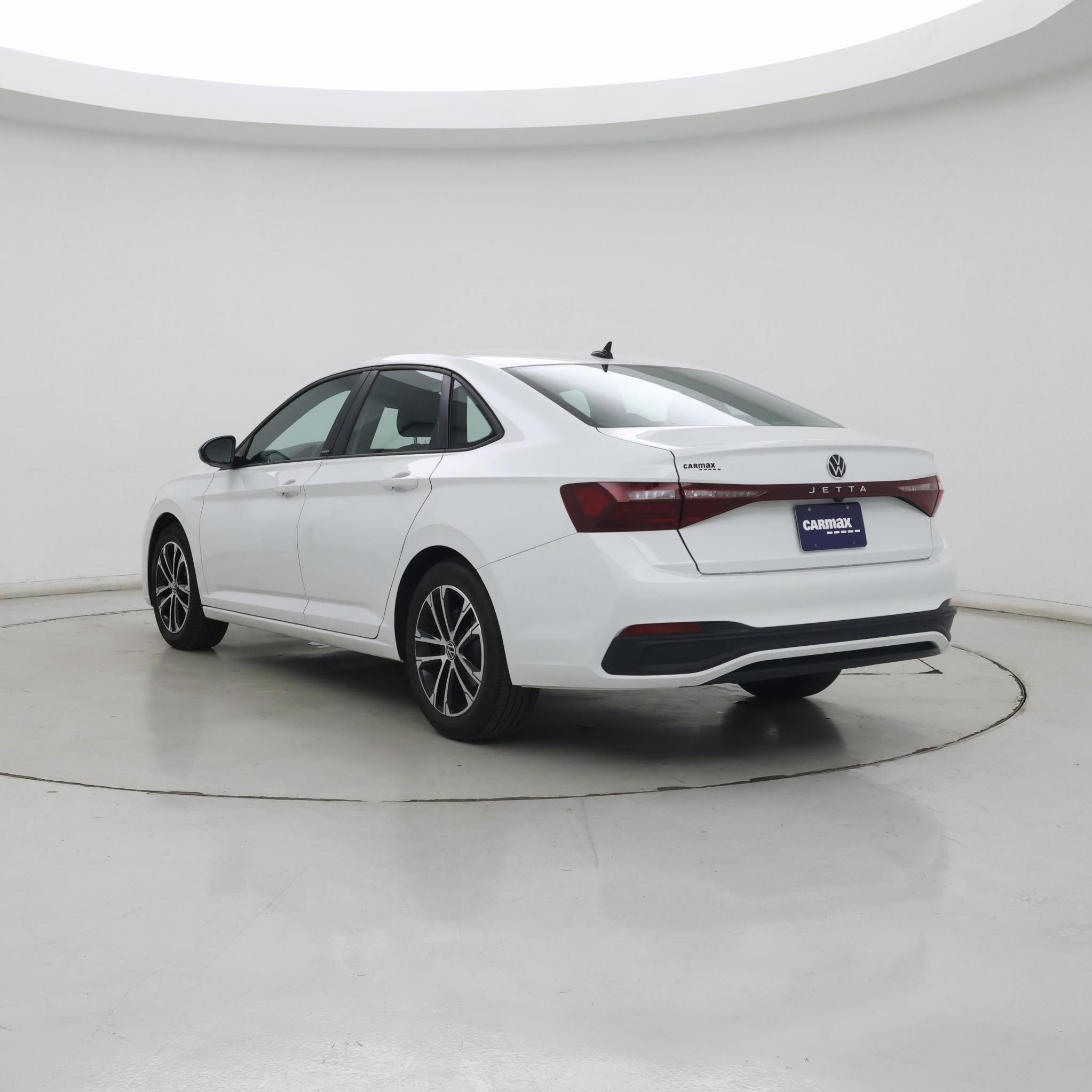 Thumbnail: 2025 Volkswagen Jetta - 2