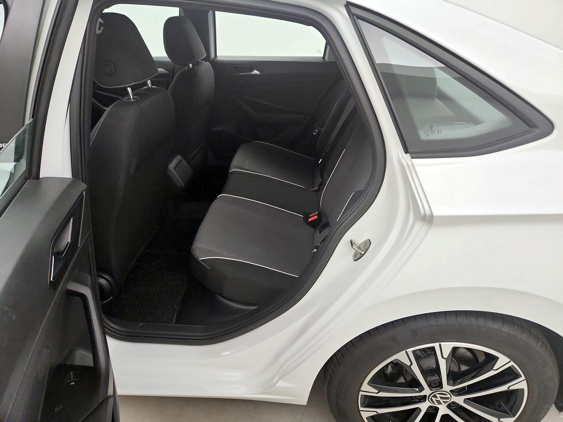 Thumbnail: 2025 Volkswagen Jetta - 19