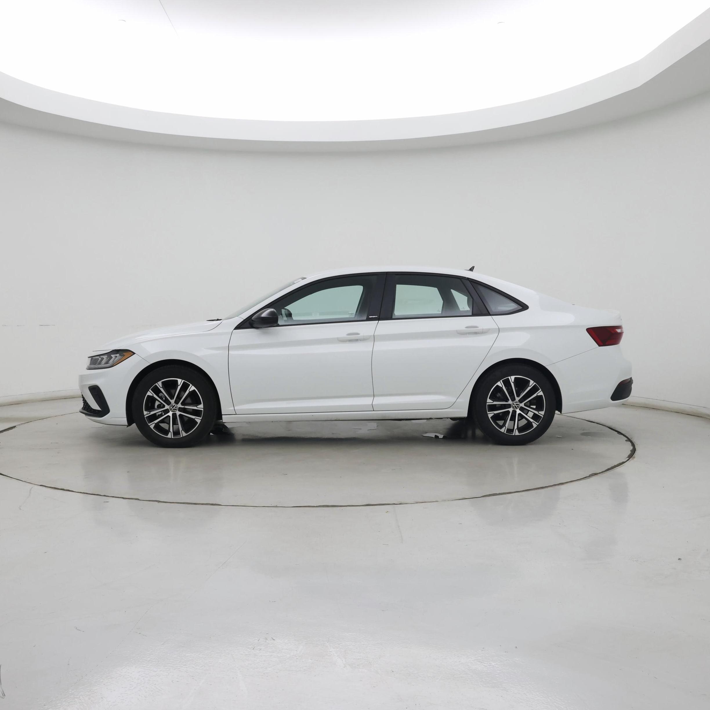 Thumbnail: 2025 Volkswagen Jetta - 3