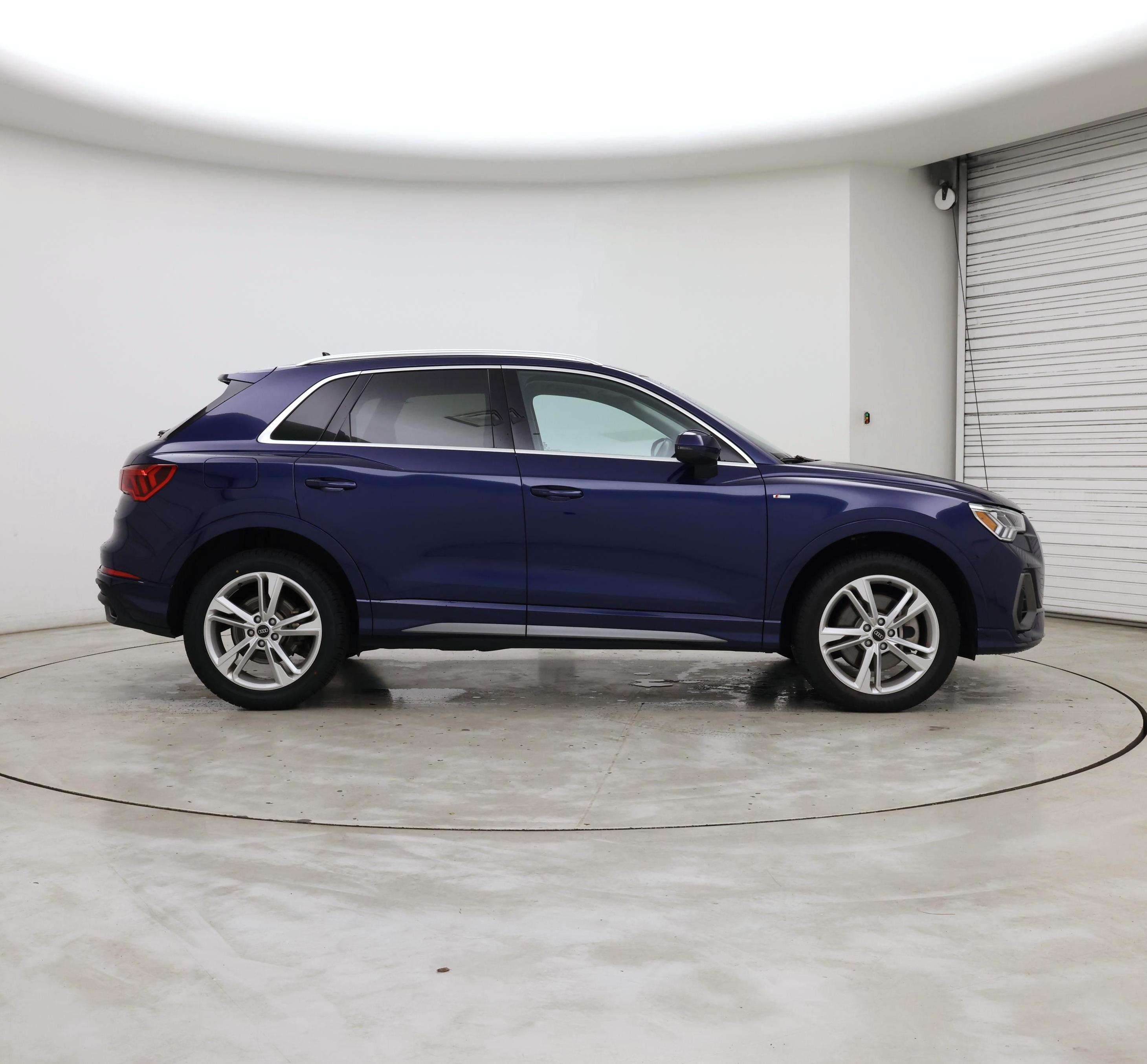 Thumbnail: 2024 Audi Q3 - 7